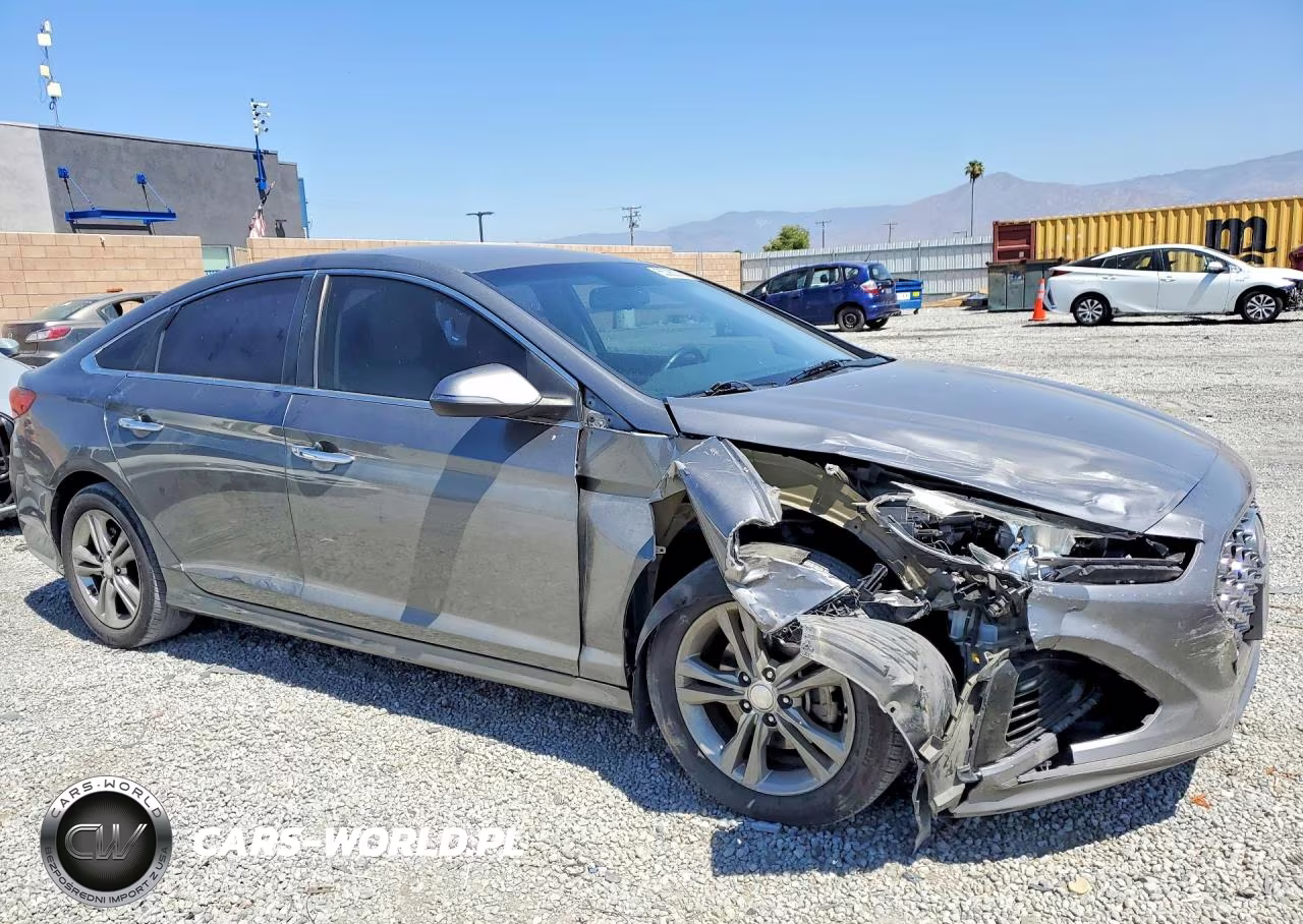 2019 Hyundai Sonata Sel VIN:5NPE34AF4KH747002 - 4