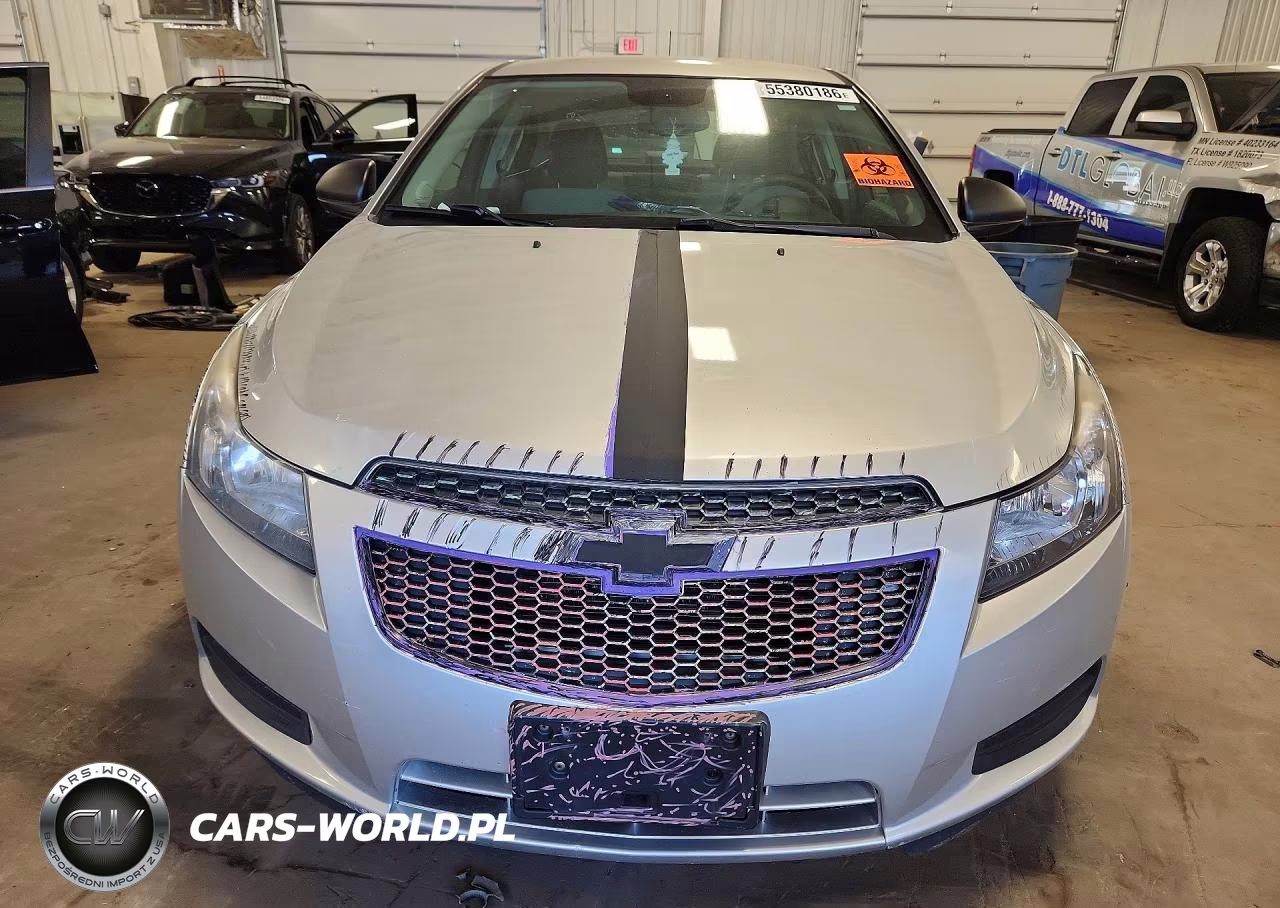 2013 Chevrolet Cruze Ls VIN:1G1PA5SH3D7316445 - 5