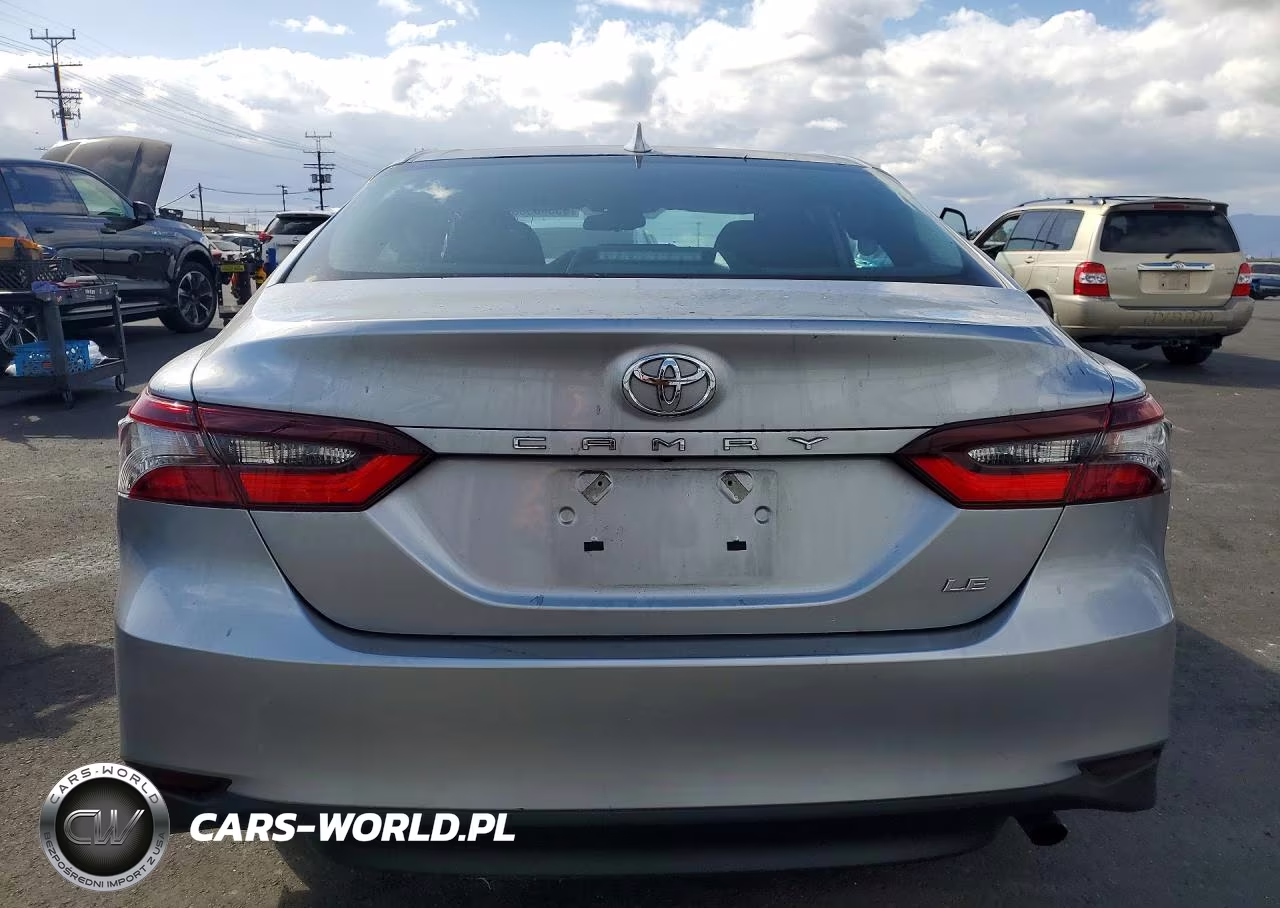 2024 Toyota Camry Le VIN:4T1C11AK2RU886677 - 6