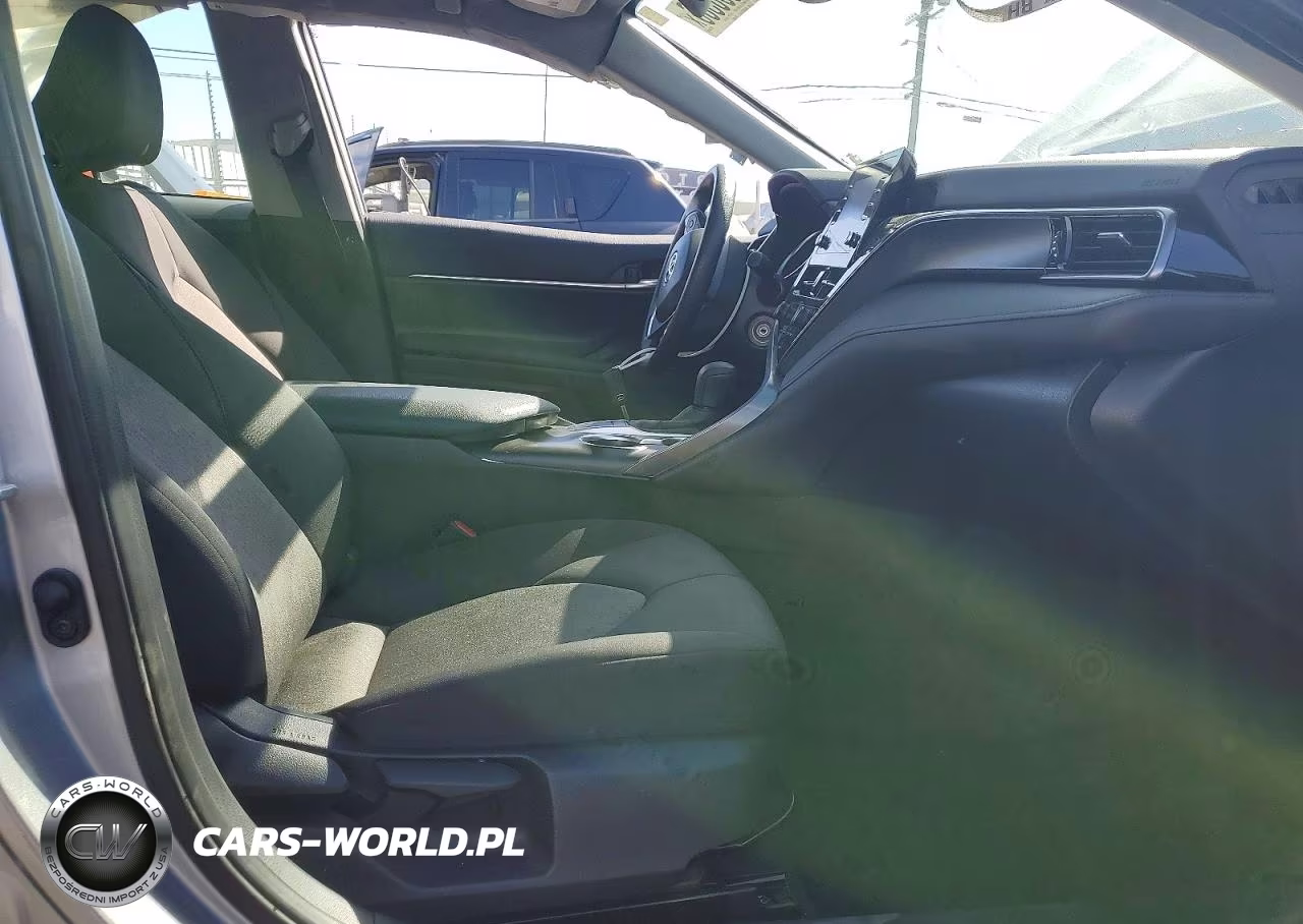 2024 Toyota Camry Le VIN:4T1C11AK2RU886677 - 7