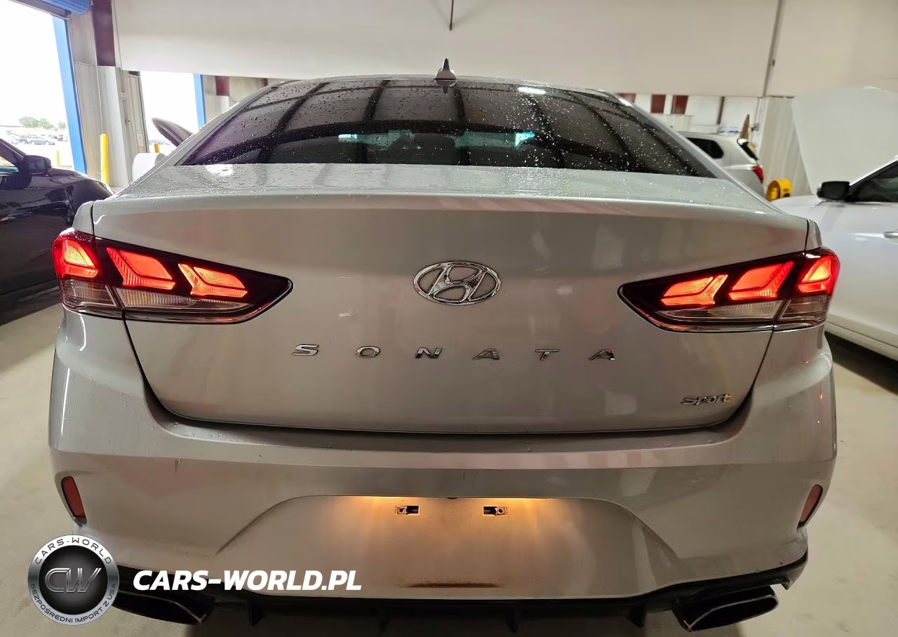 2018 Hyundai Sonata Sport VIN:5NPE34AF7JH697548 - 6