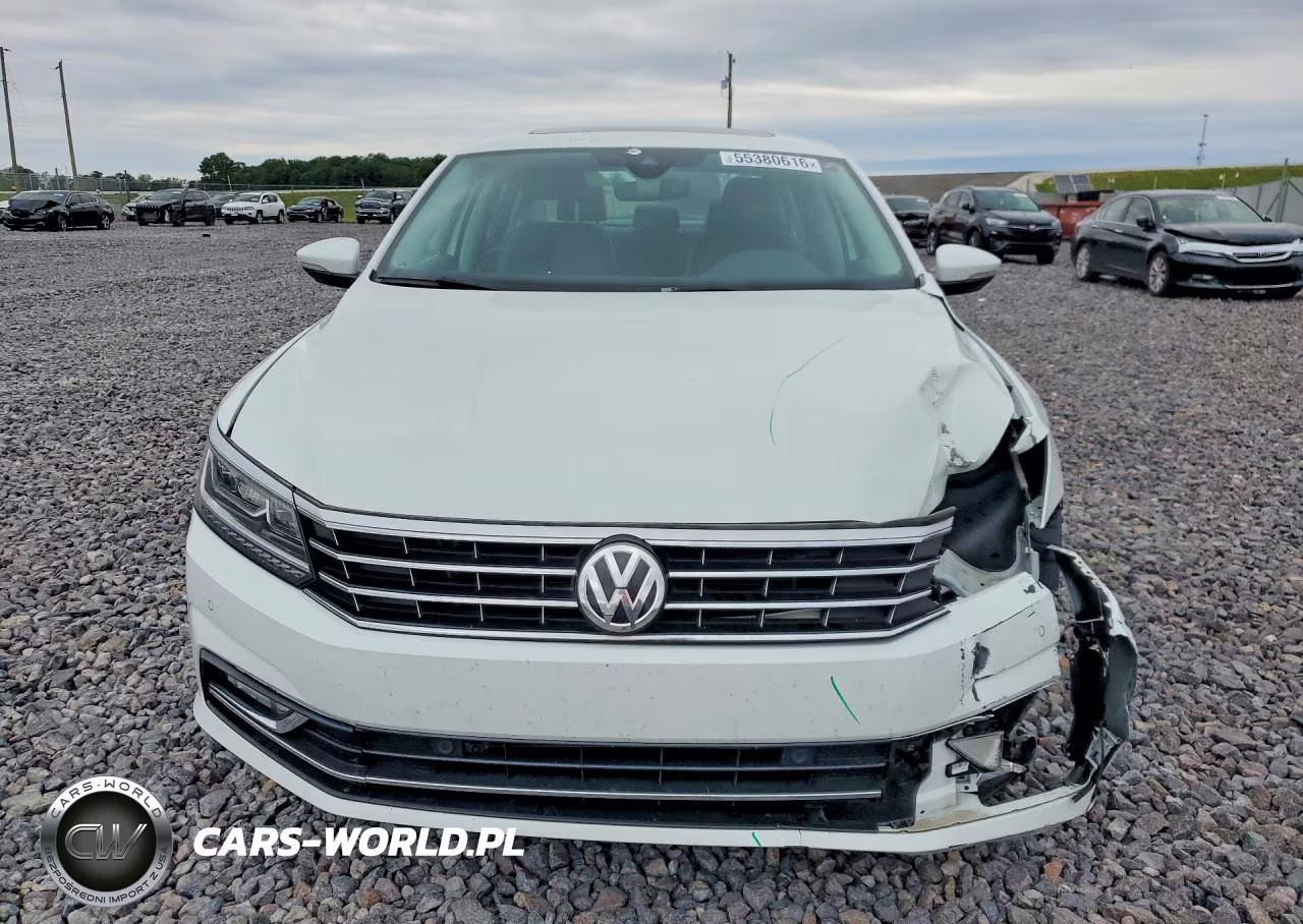 2017 Volkswagen Passat Sel Premium VIN:1VWCT7A34HC002198 - 5