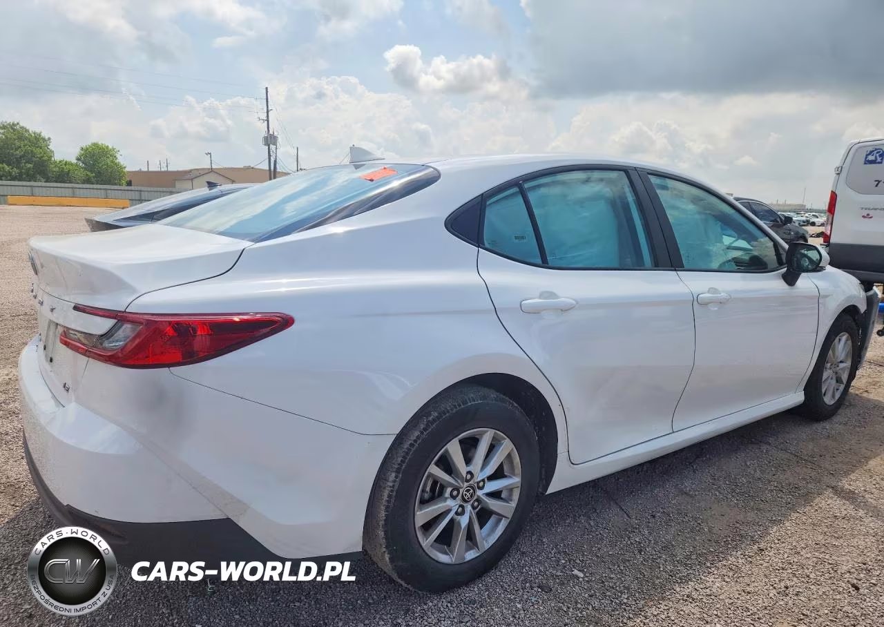 2025 Toyota Camry Le VIN:4T1DAACK5SU041197 - 3