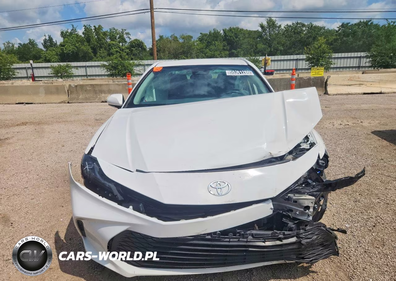 2025 Toyota Camry Le VIN:4T1DAACK5SU041197 - 5