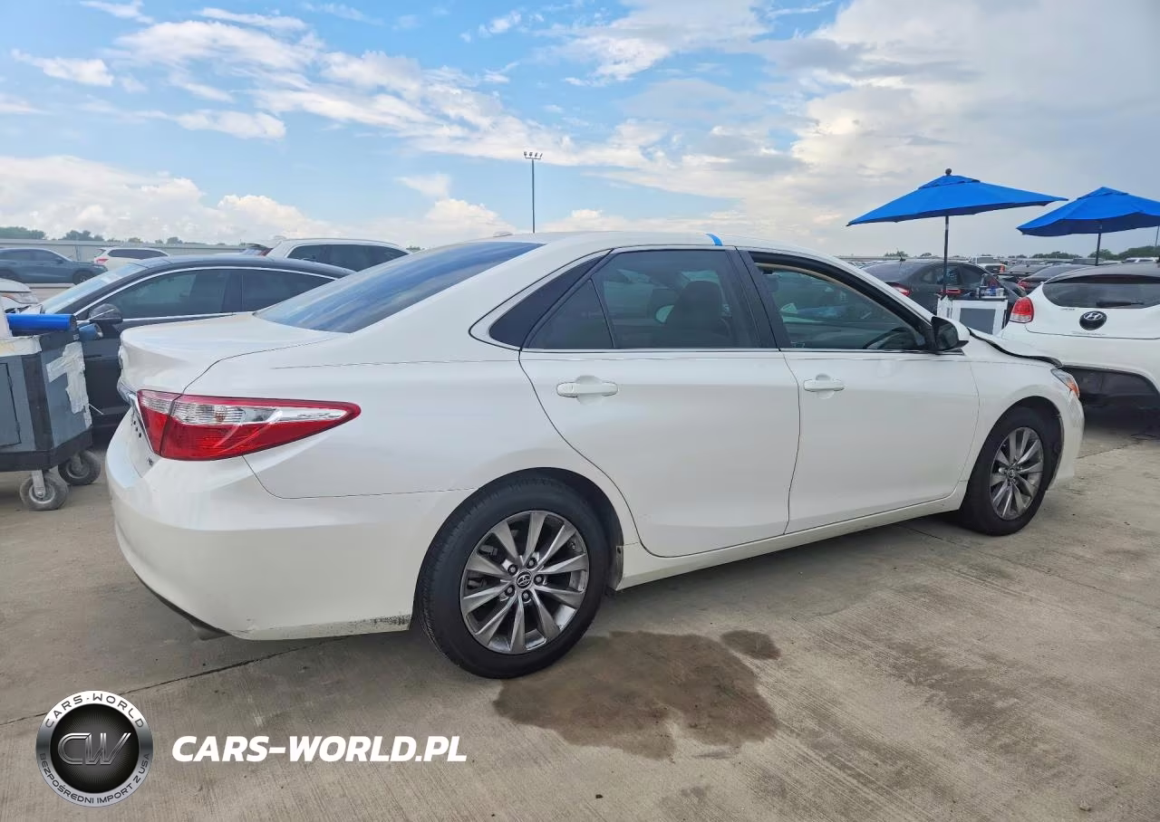 2016 Toyota Camry Xle V6 VIN:4T1BK1FK7GU571520 - 3