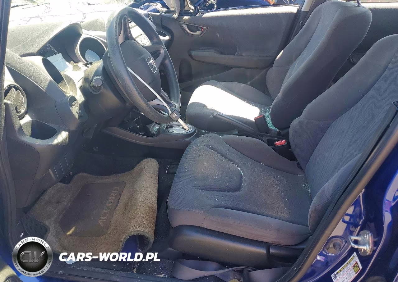 2010 Honda Fit VIN:JHMGE8H25AS019488 - 7