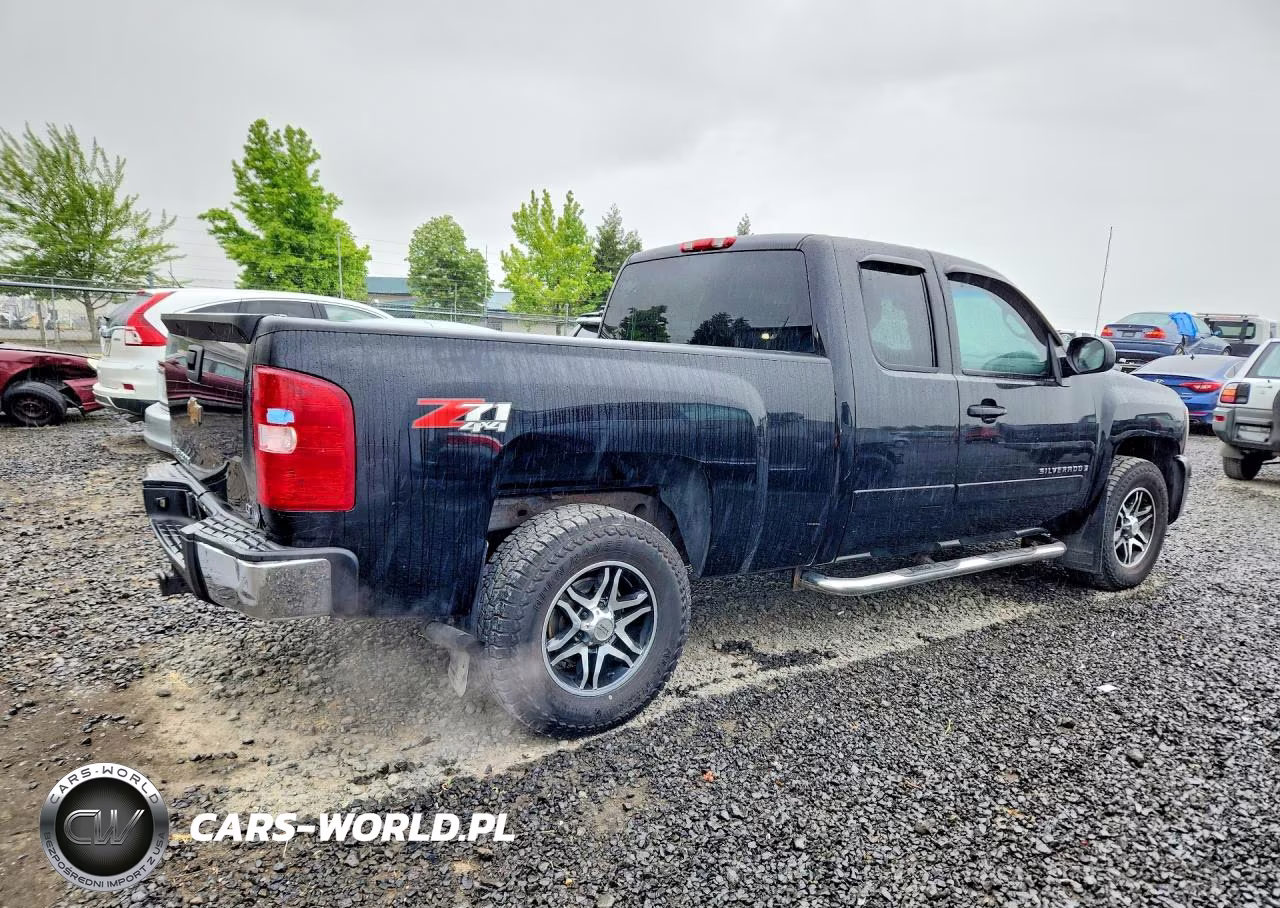 2007 Chevrolet Silverado K1500 VIN:2GCEK19J871626881 - 3