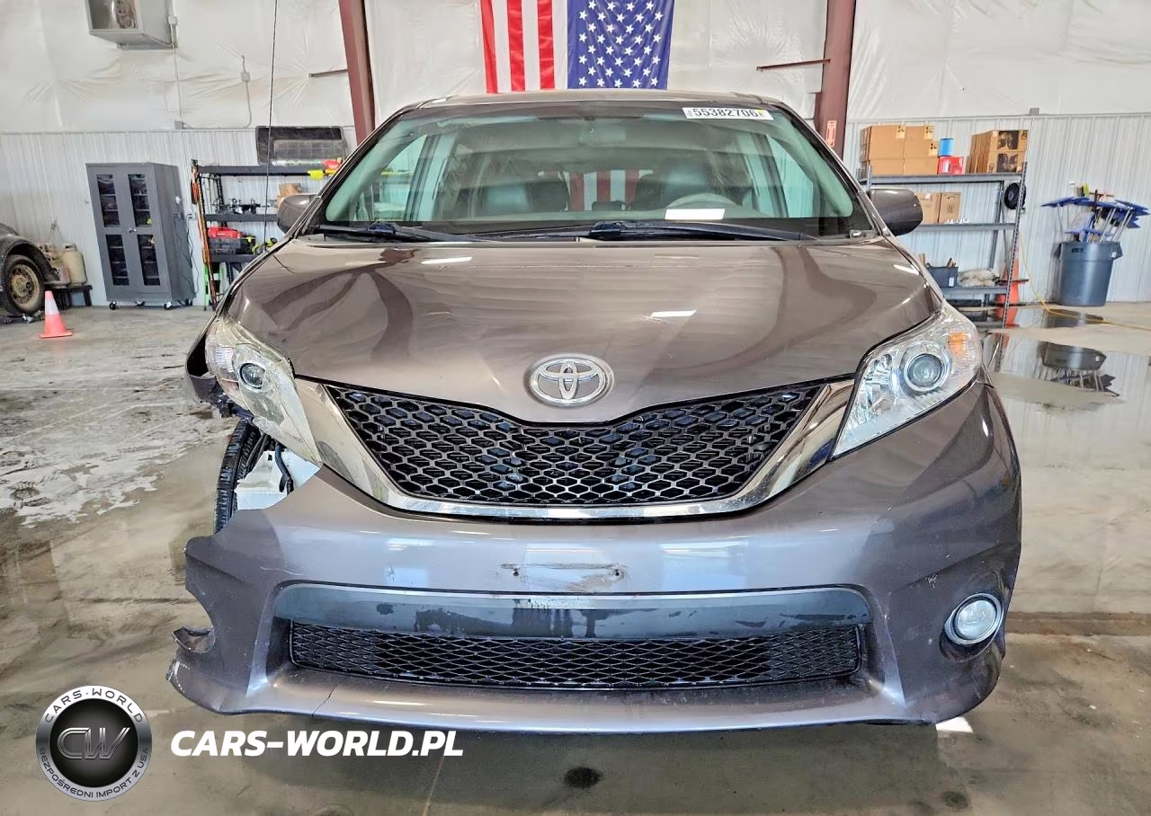 2011 Toyota Sienna Sport VIN:5TDXK3DC4BS123296 - 5