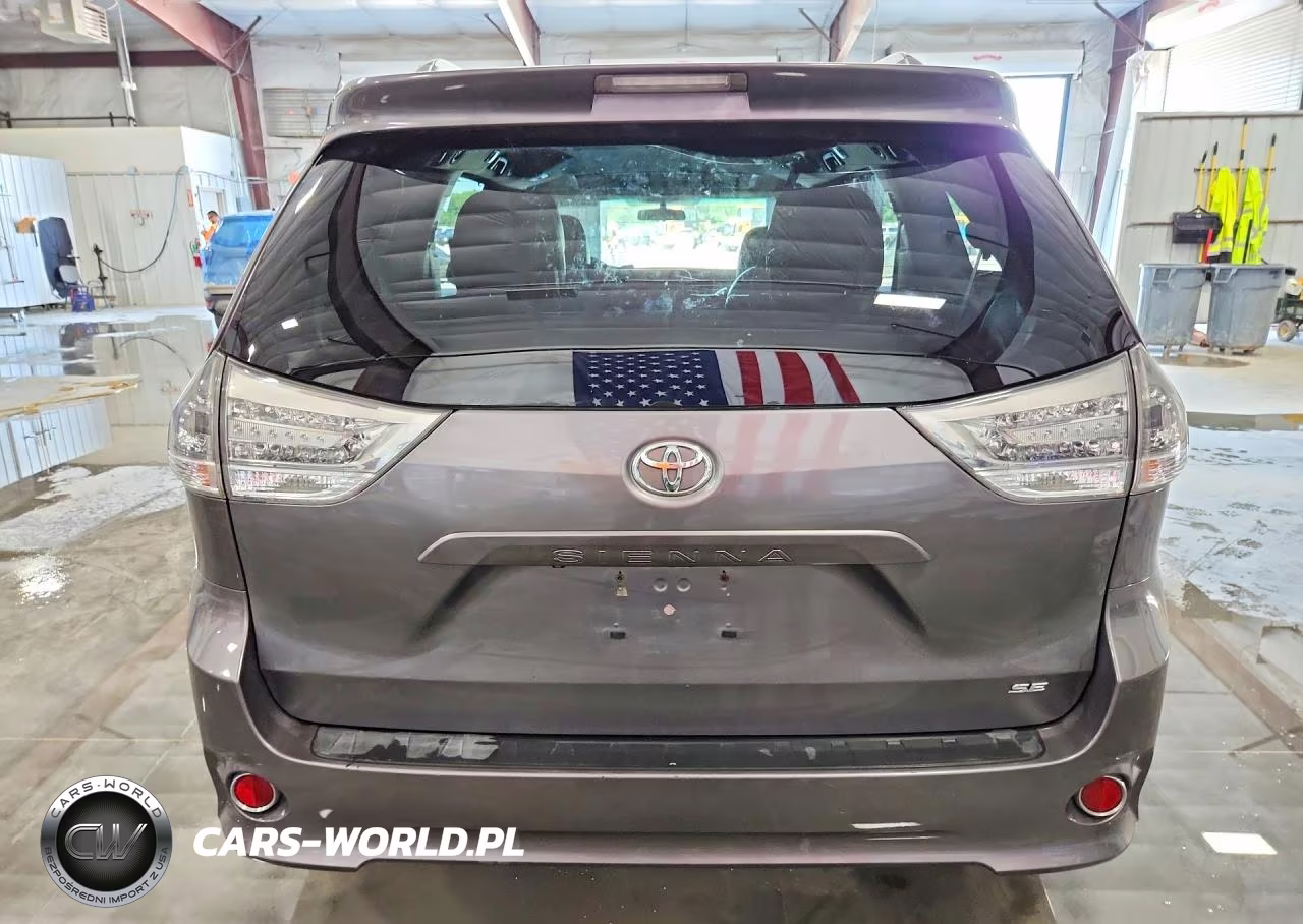 2011 Toyota Sienna Sport VIN:5TDXK3DC4BS123296 - 6