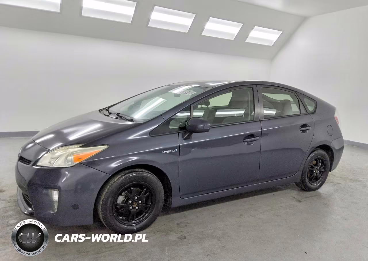 2013 Toyota Prius Two – zdjęcie 1 z 13