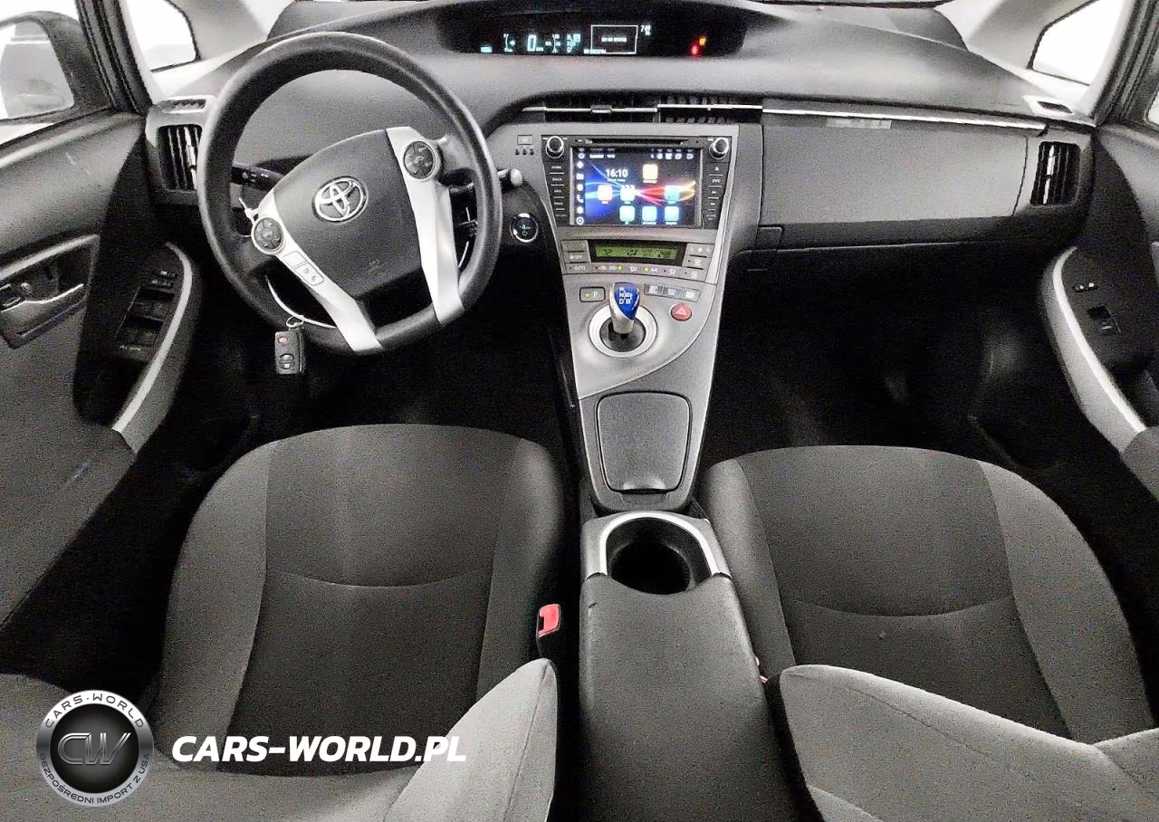 2013 Toyota Prius Two VIN:JTDKN3DU3D1632127 - 8
