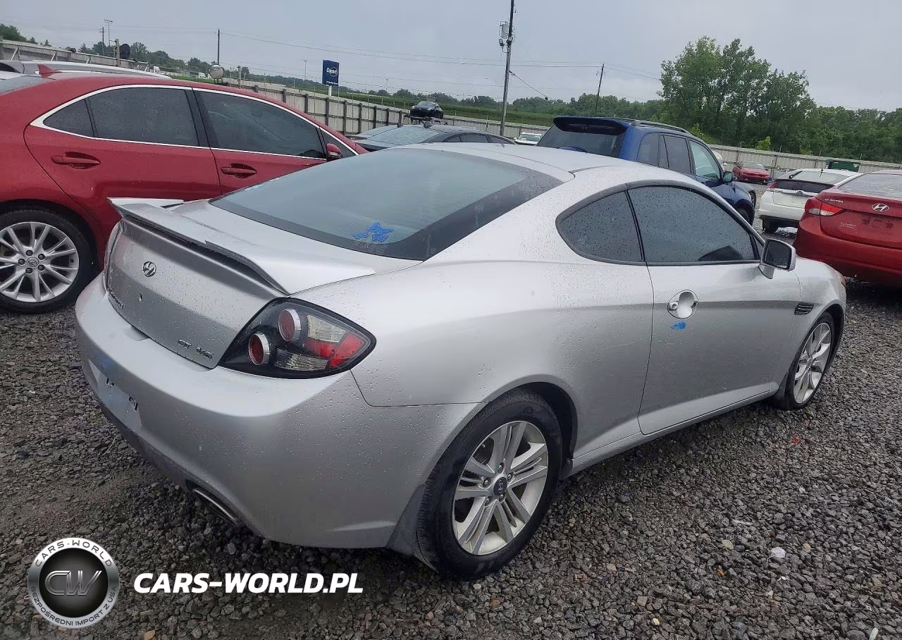 2008 Hyundai Tiburon Gt VIN:KMHHN66FX8U272865 - 3