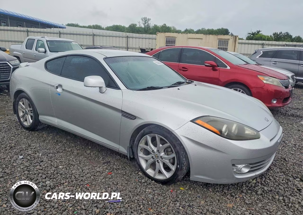 2008 Hyundai Tiburon Gt VIN:KMHHN66FX8U272865 - 4