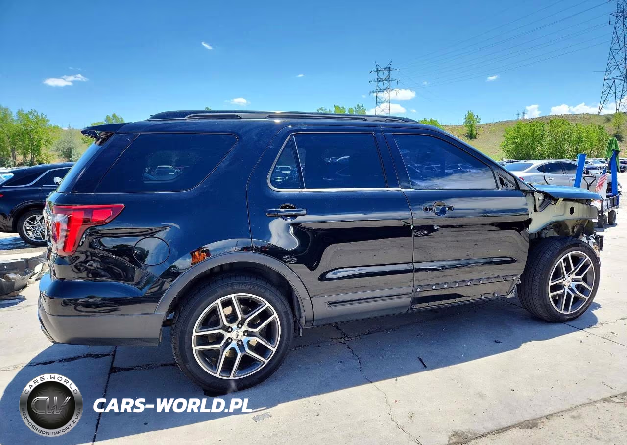 2016 Ford Explorer Sport VIN:1FM5K8GT6GGC79644 - 3