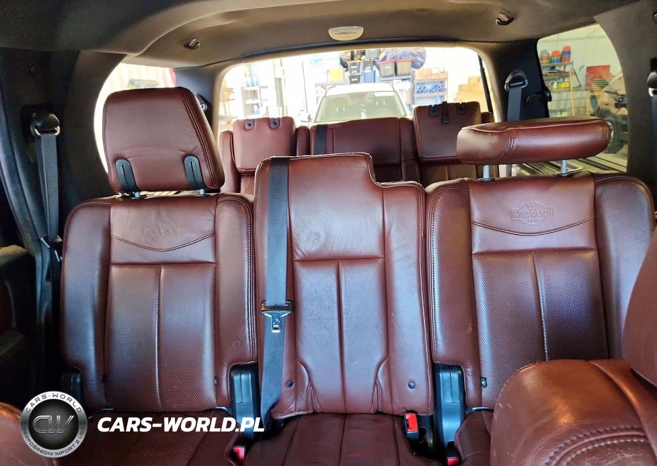 2014 Ford Expedition Xlt VIN:1FMJU1J53EEF64112 - 10