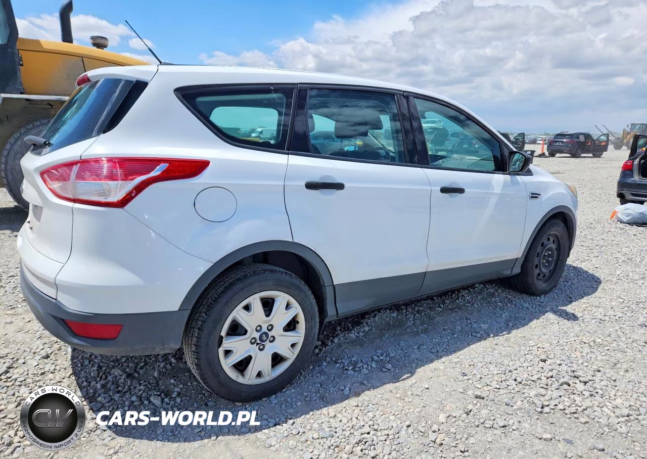 2016 Ford Escape S VIN:1FMCU0F70GUC11218 - 3