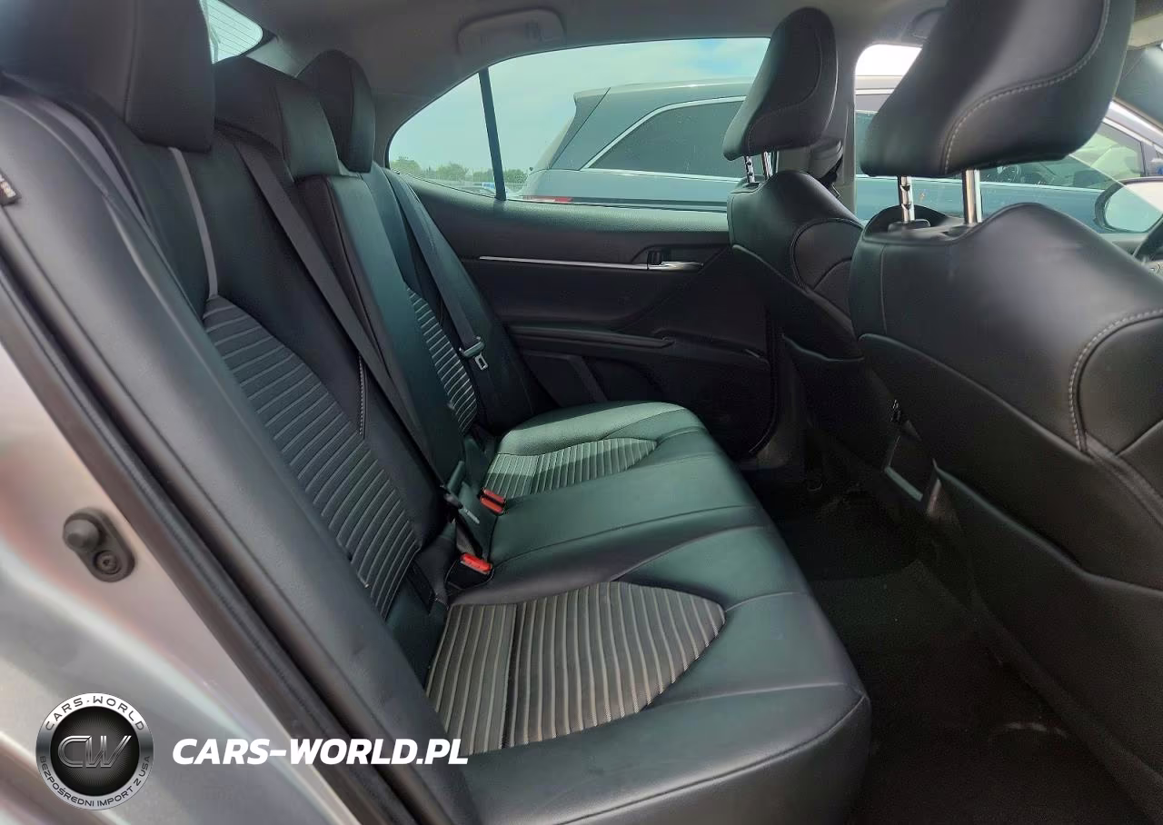 2020 Toyota Camry Se VIN:4T1G11AK9LU994237 - 10
