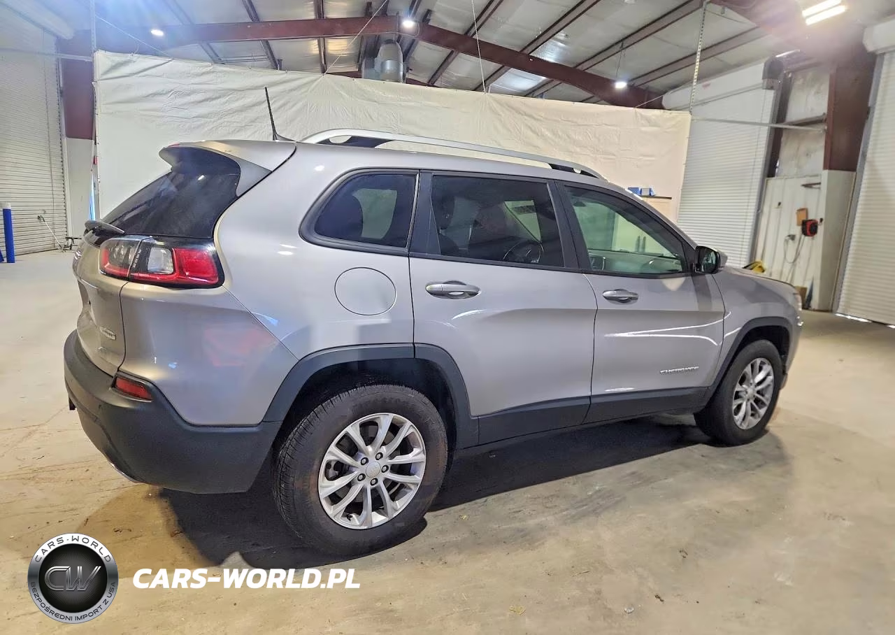 2020 Jeep Cherokee Latitude VIN:1C4PJMCX8LD522433 - 3