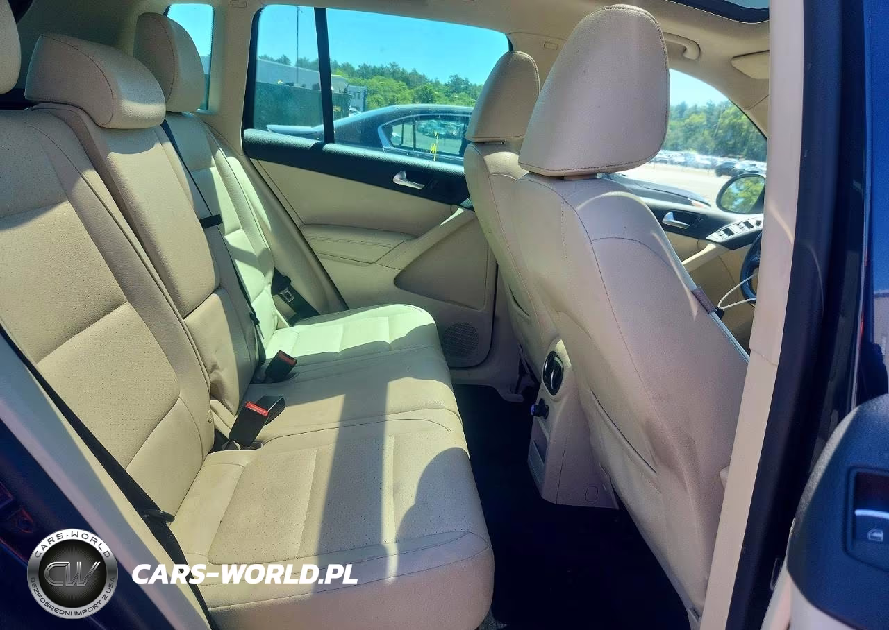 2015 Volkswagen Tiguan S VIN:WVGBV7AX8FW563104 - 10