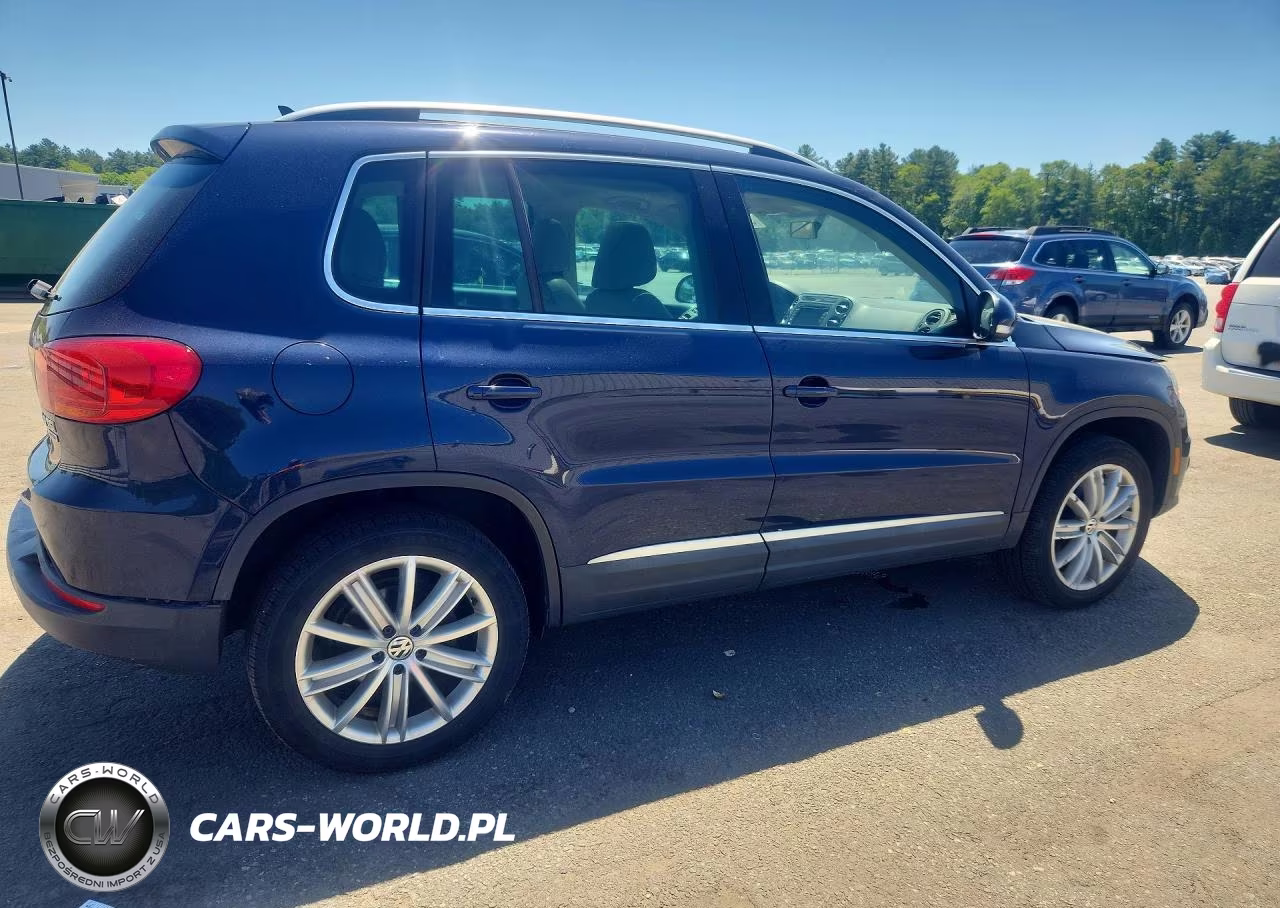 2015 Volkswagen Tiguan S VIN:WVGBV7AX8FW563104 - 3