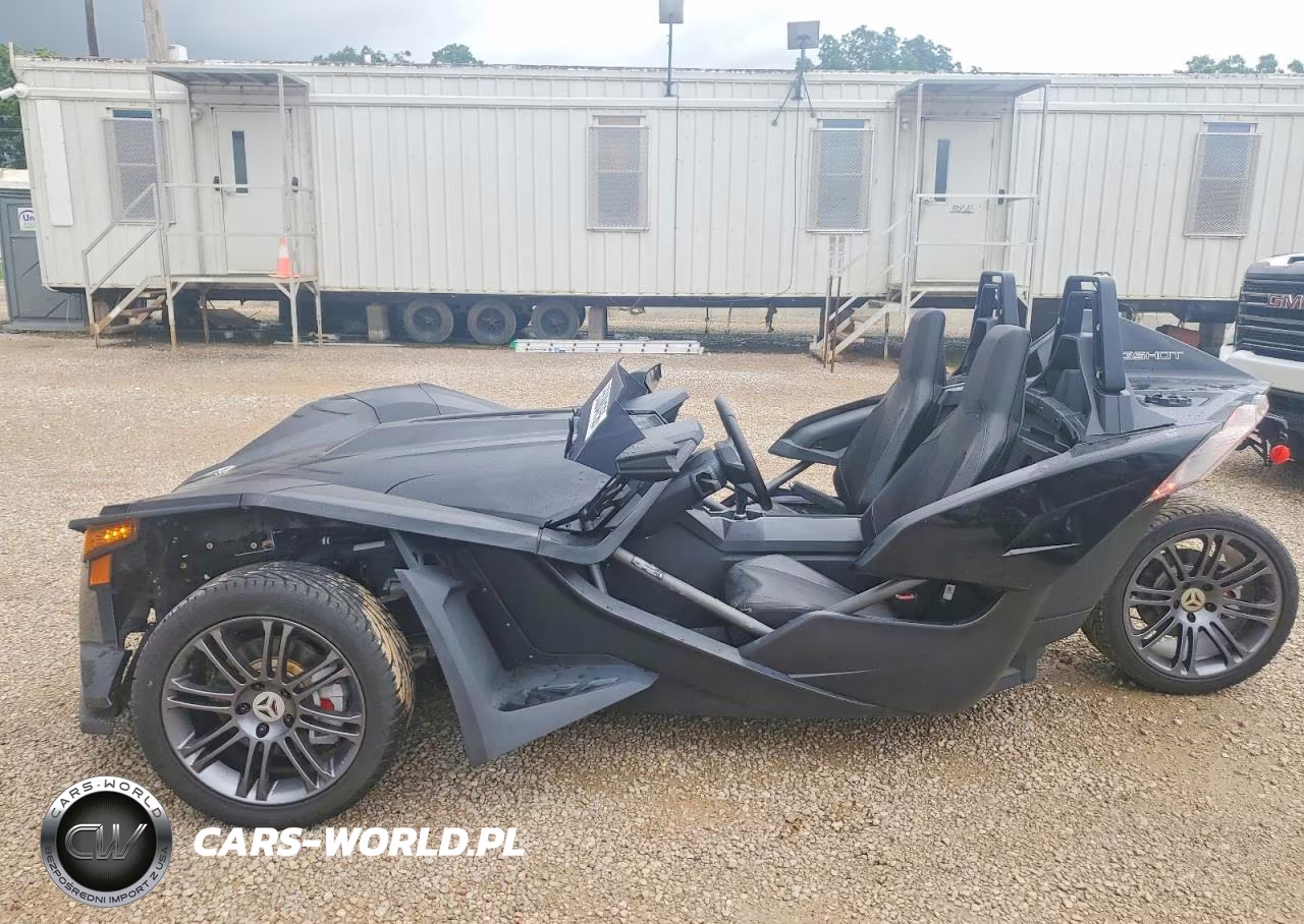 2017 Polaris Slingshot VIN:57XAASFA3H8120506 - 3