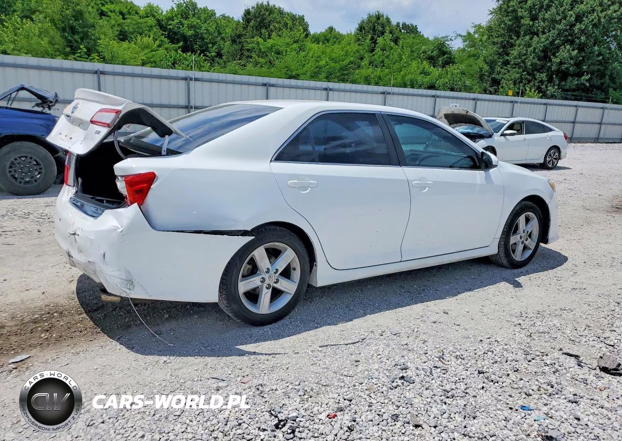 2014 Toyota Camry Se VIN:4T1BF1FK0EU391071 - 3