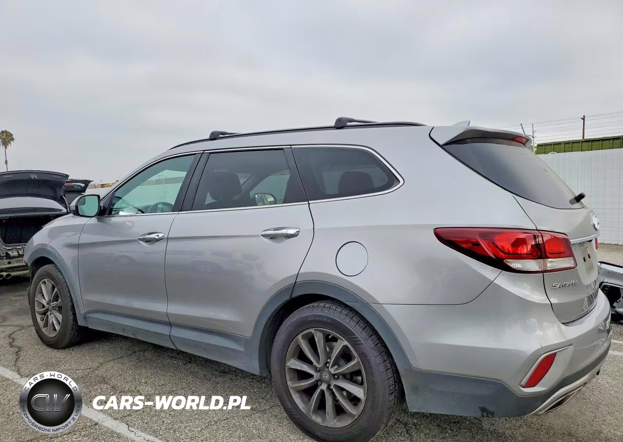 2018 Hyundai Santa Fe Se VIN:KM8SM4HF5JU269758 - 2
