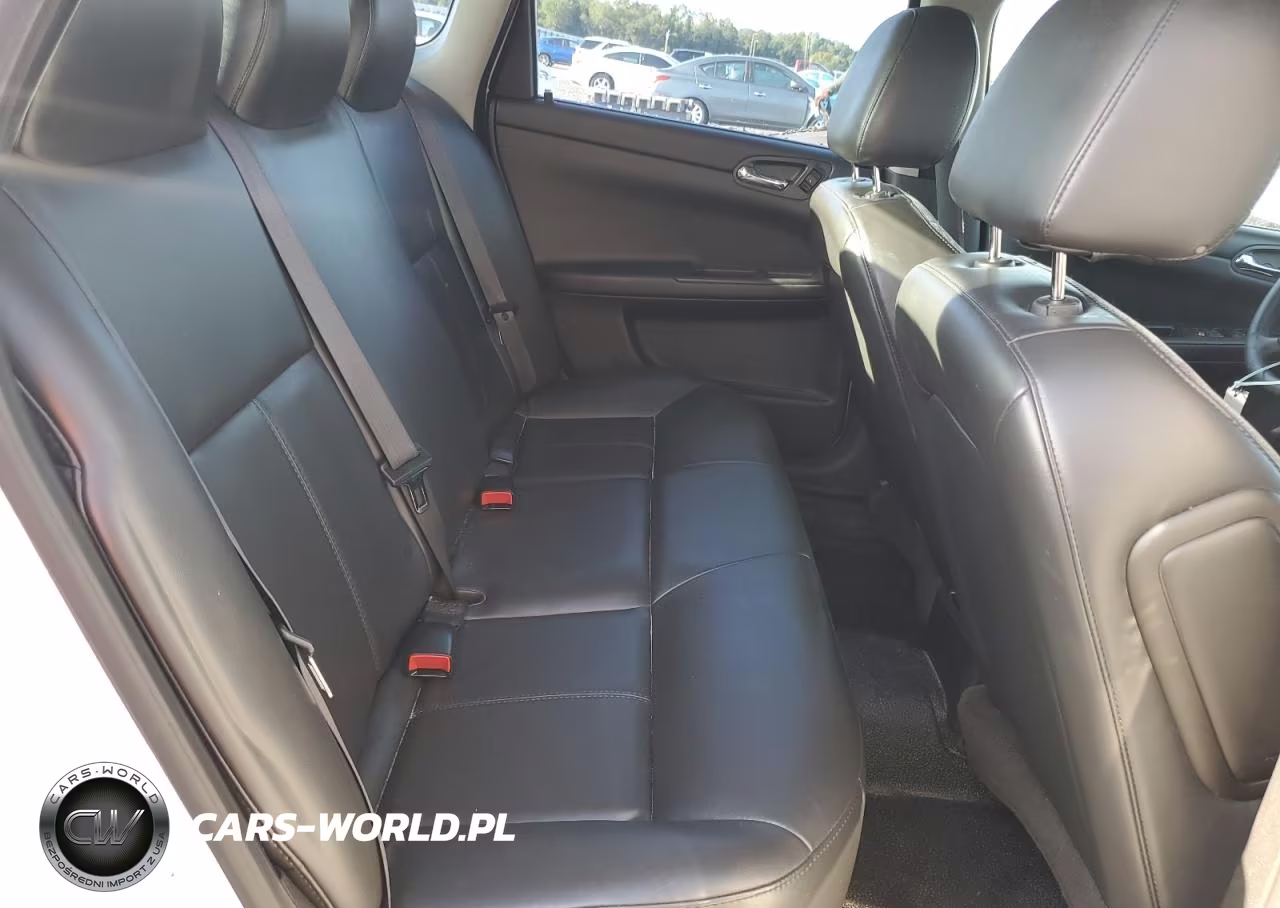 2011 Chevrolet Impala Police VIN:2G1WD5EM2B1233885 - 10
