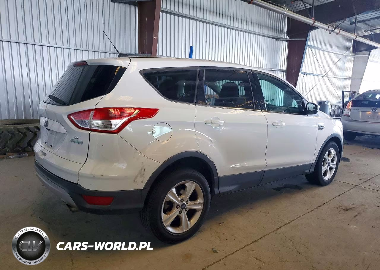 2015 Ford Escape Se VIN:1FMCU0GX3FUA63272 - 3
