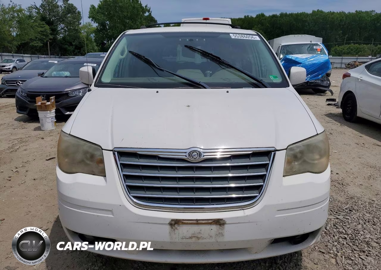 2010 Chrysler Town & Country Touring VIN:2A4RR5D12AR366329 - 5