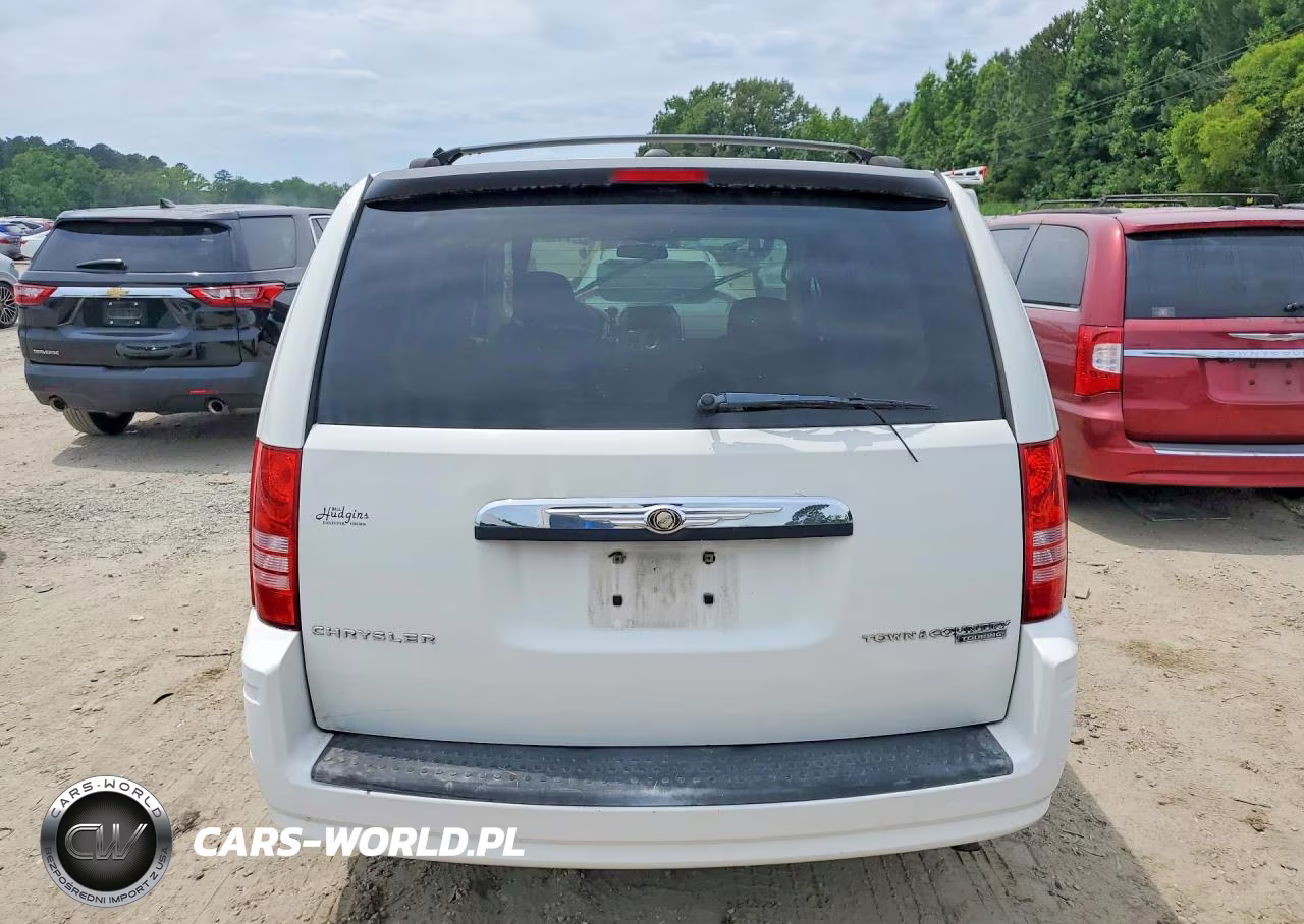 2010 Chrysler Town & Country Touring VIN:2A4RR5D12AR366329 - 6