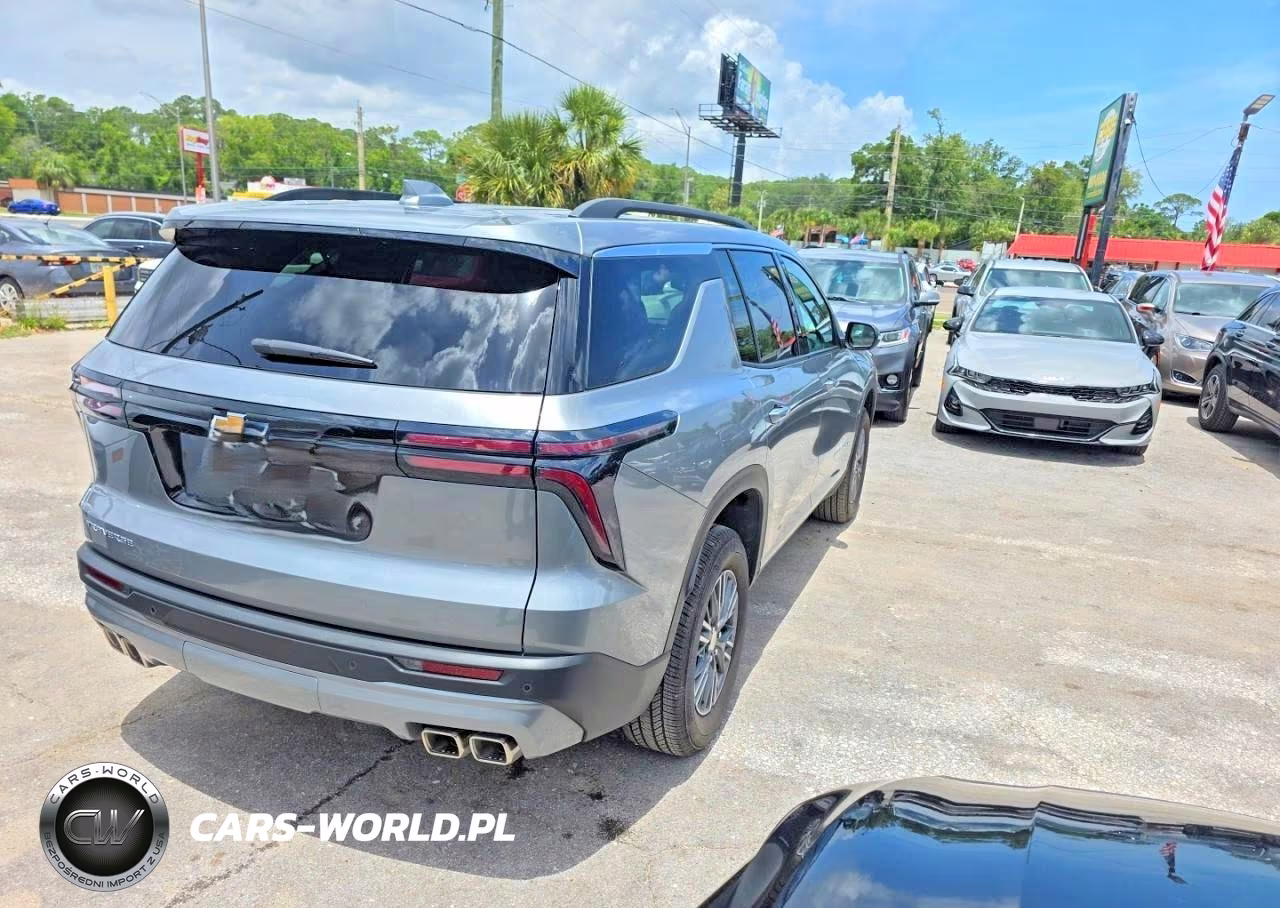 2026 Chevrolet Traverse Lt VIN:1GNERGKS2TJ191252 - 4