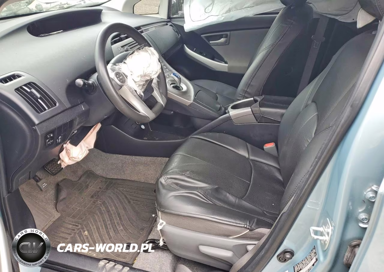 2015 Toyota Prius Two VIN:JTDKN3DU8F1899962 - 7