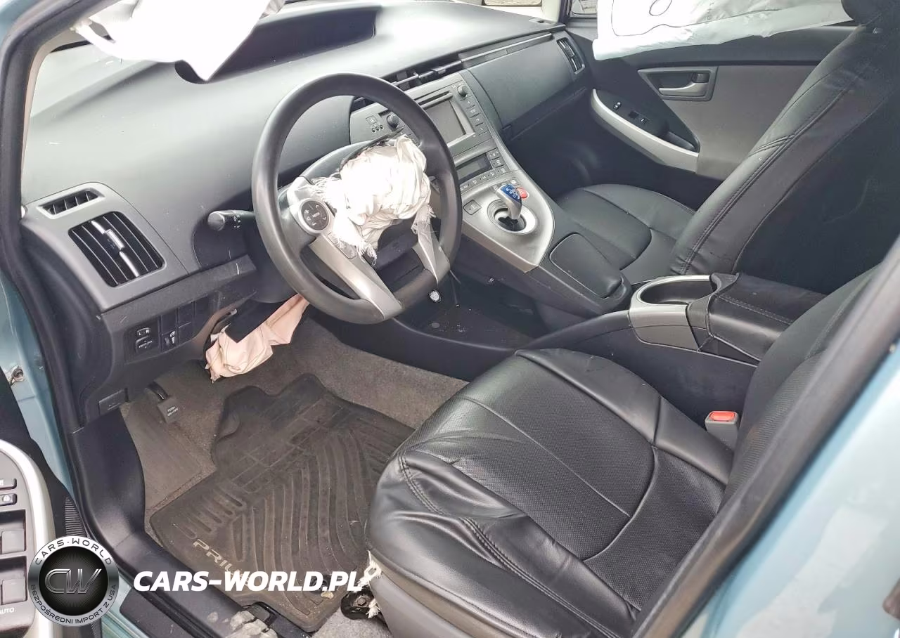 2015 Toyota Prius Two VIN:JTDKN3DU8F1899962 - 8