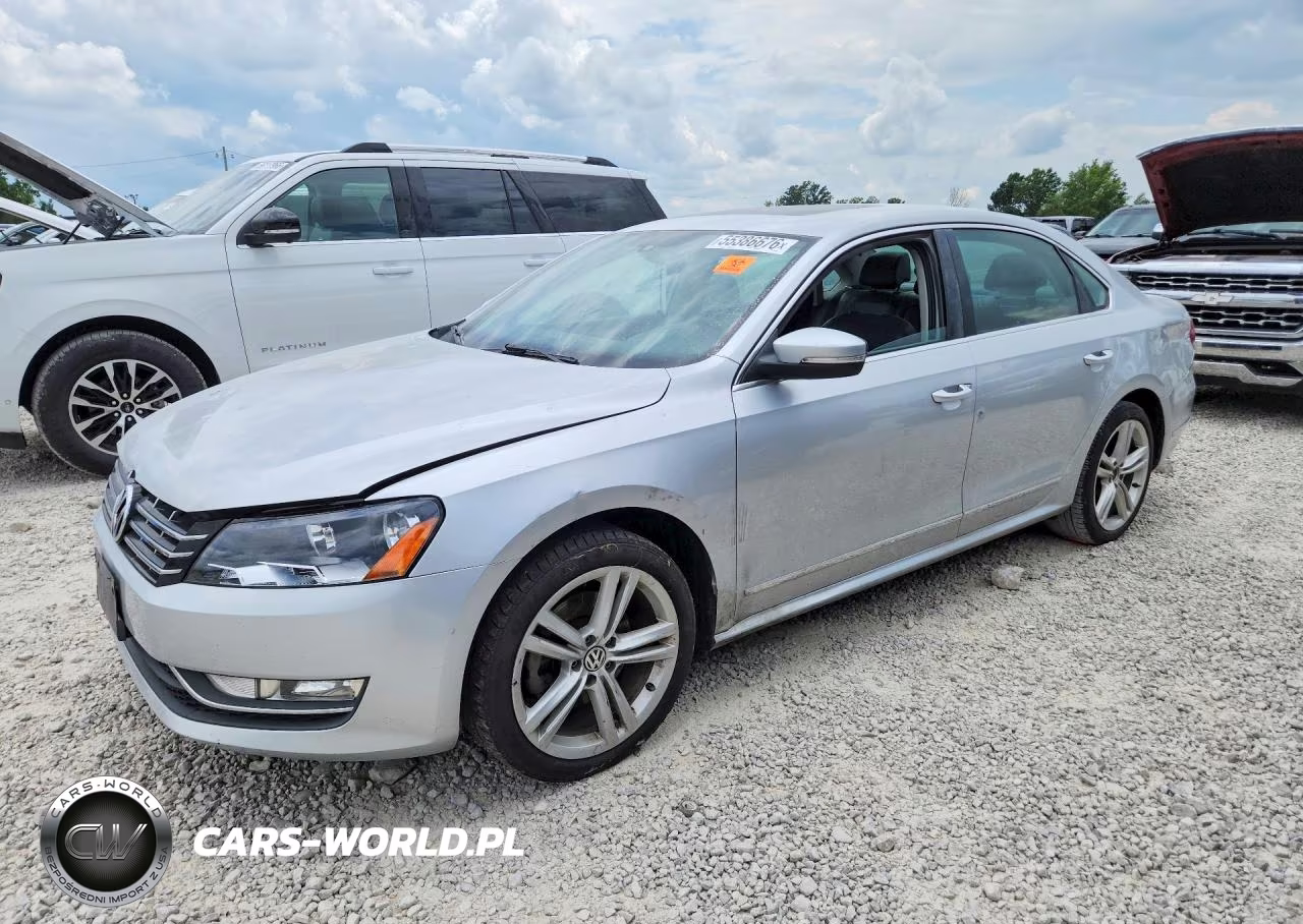 2014 Volkswagen Passat Sel – zdjęcie 1 z 12