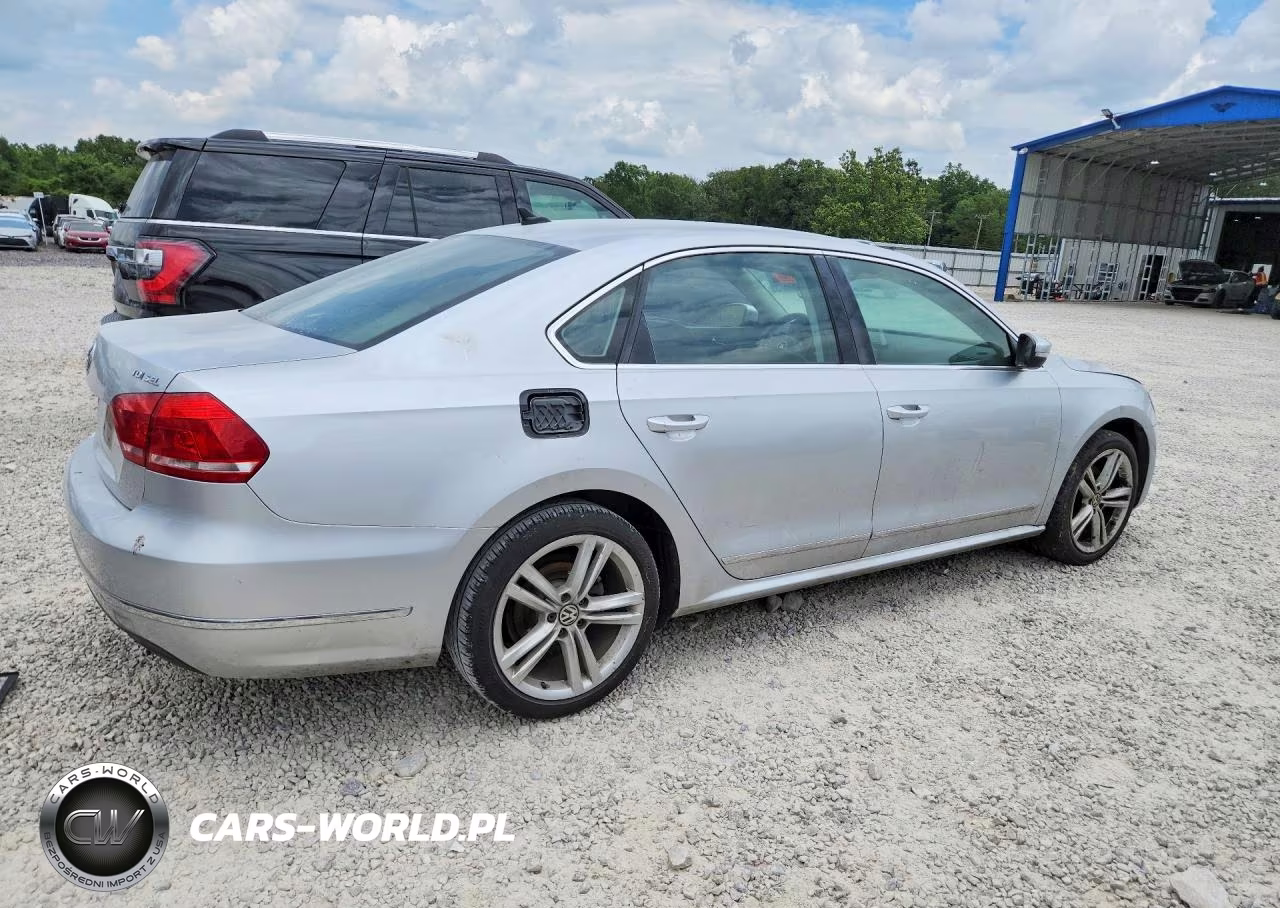 2014 Volkswagen Passat Sel VIN:1VWCN7A32EC039966 - 3