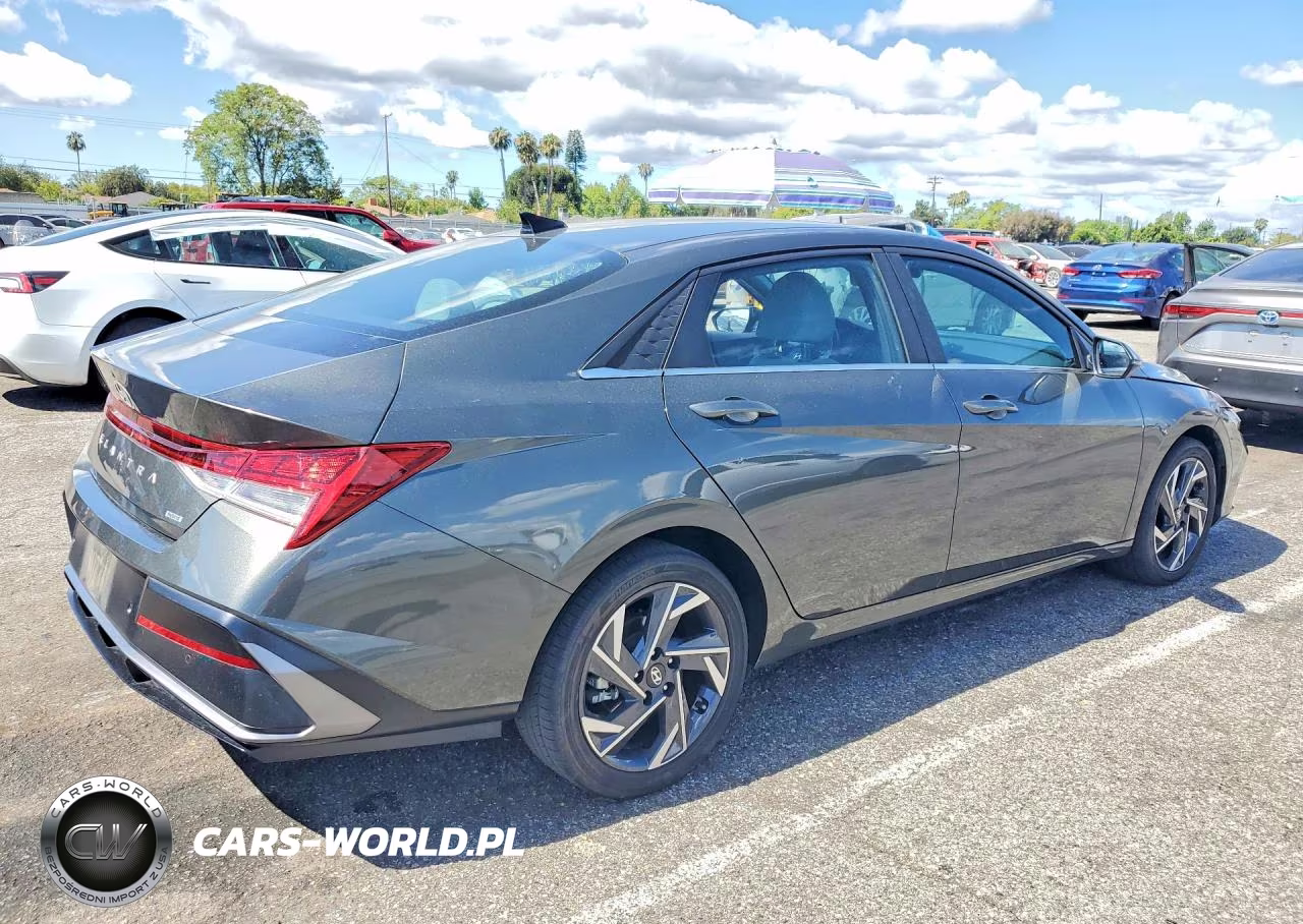 2024 Hyundai Elantra Limited VIN:KMHLN4DJ3RU110549 - 3