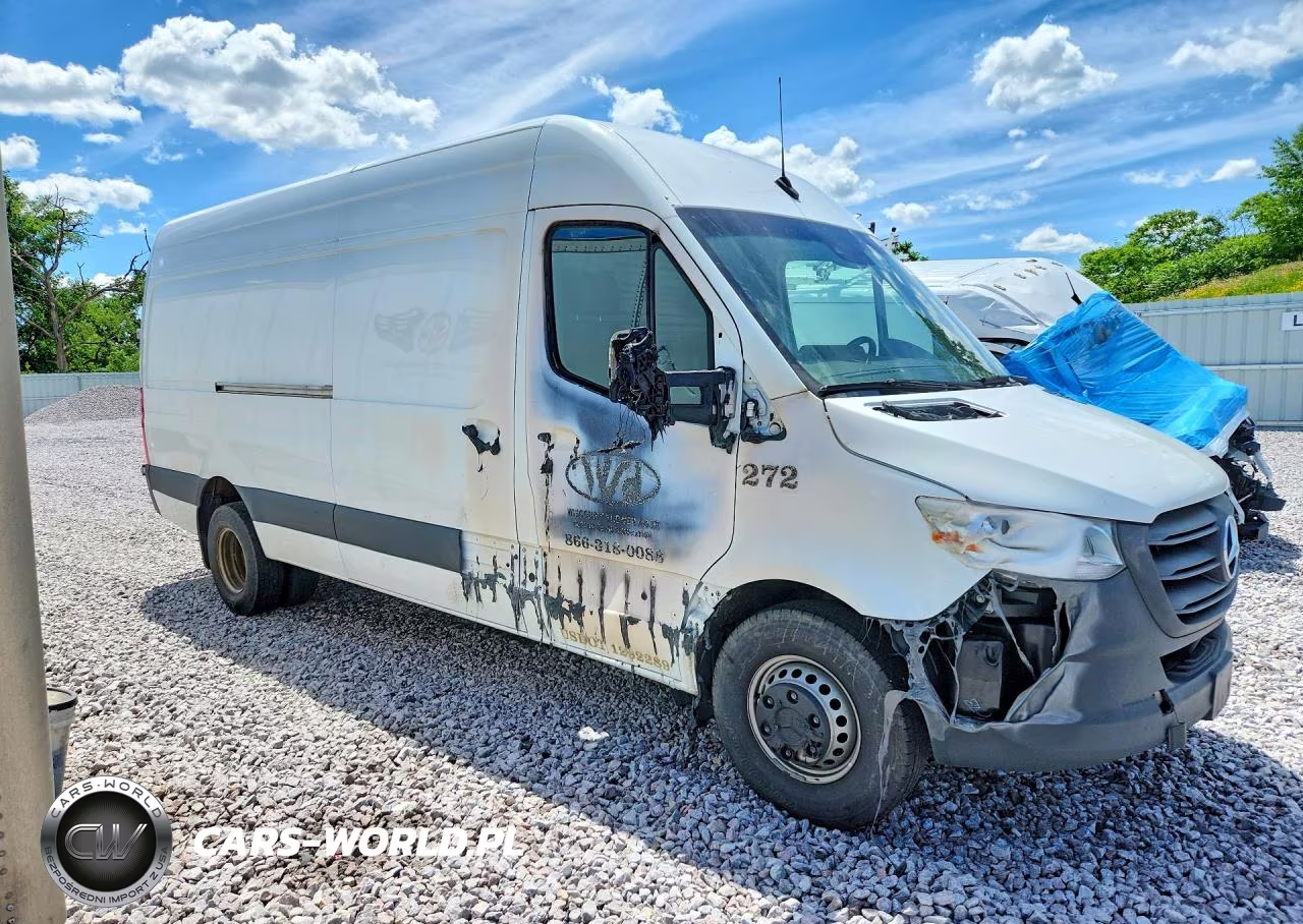 2022 Mercedes-Benz Sprinter 3500 VIN:W1Y8EC3Y5NT120563 - 4