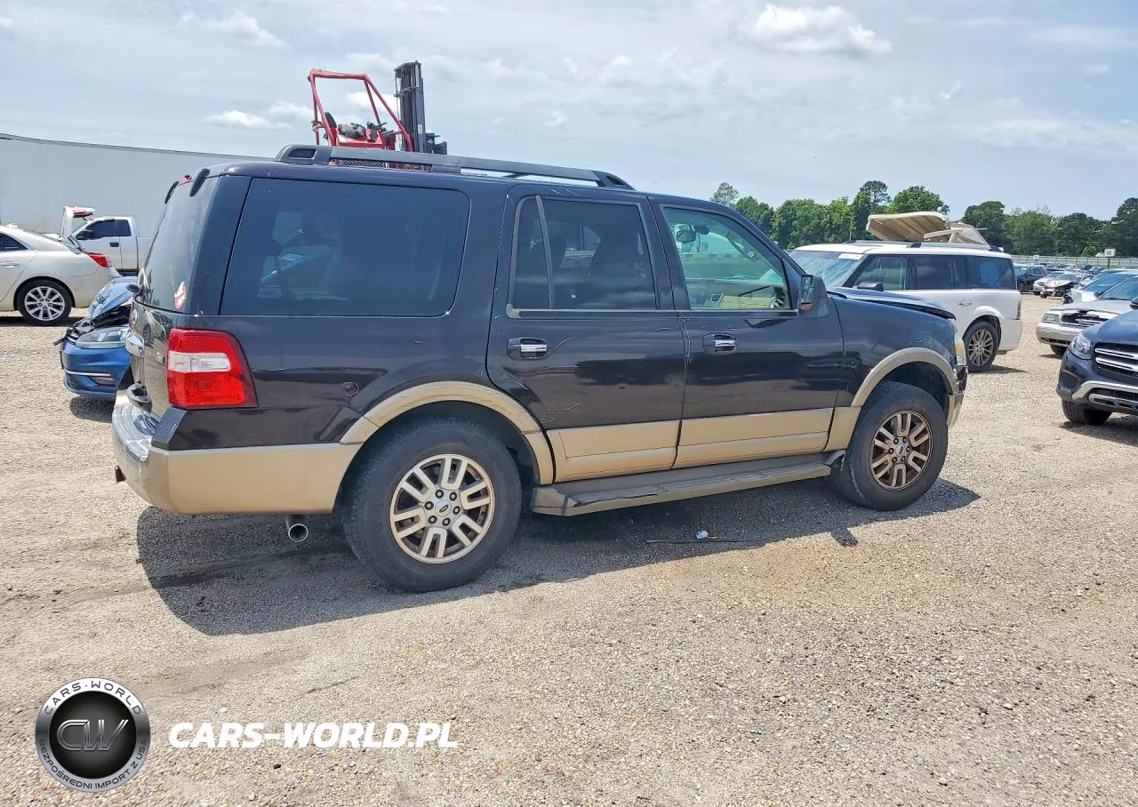 2013 Ford Expedition Xlt VIN:1FMJU1H5XDEF18040 - 3