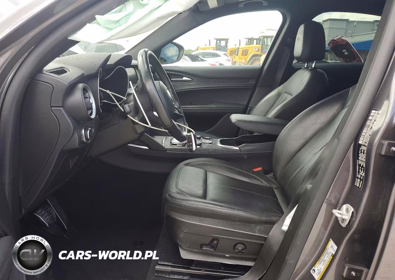 2023 Alfa Romeo Stelvio Sprint VIN:ZASPAJAN3P7D59704 - 7