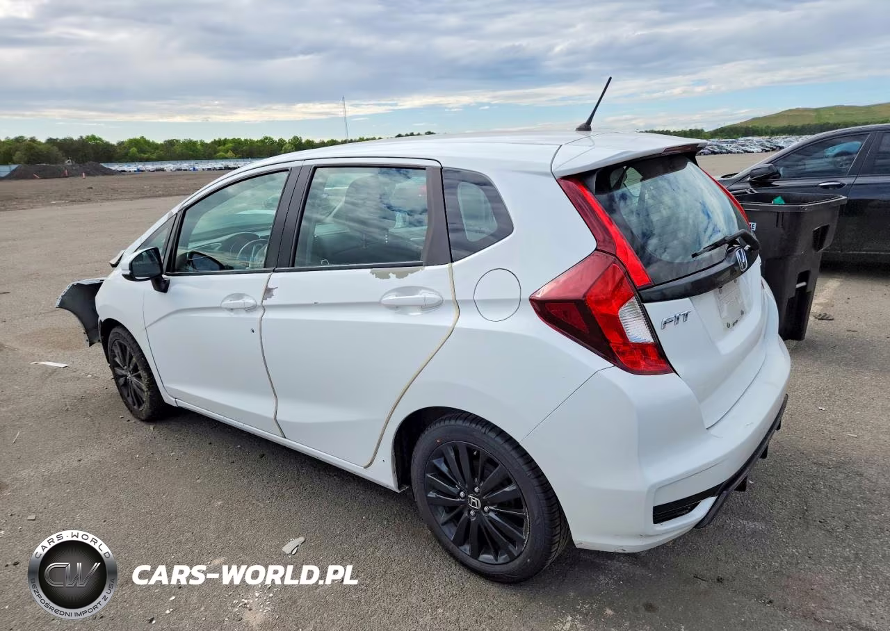 2018 Honda Fit Sport VIN:3HGGK5H67JM701214 - 2