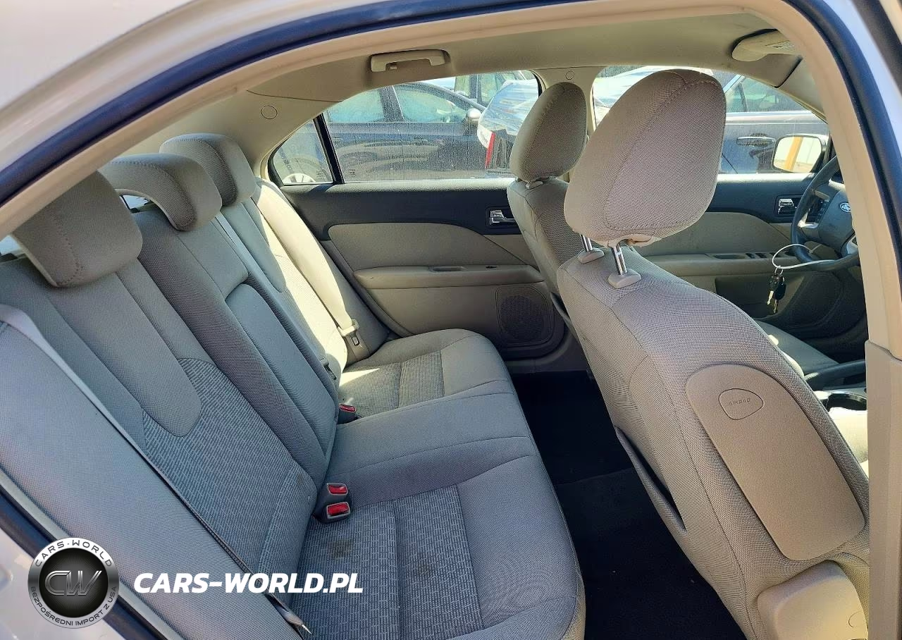 2010 Ford Fusion Se VIN:3FAHP0HA4AR327777 - 10