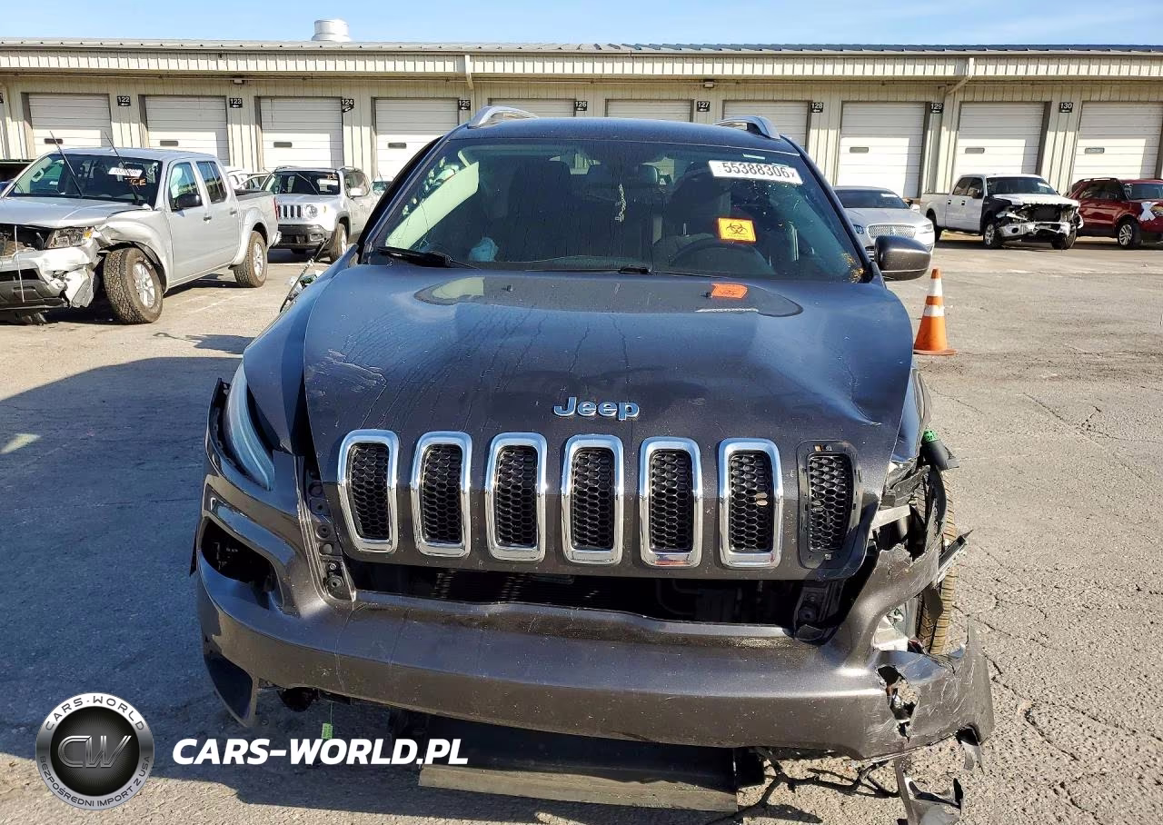 2015 Jeep Cherokee Latitude VIN:1C4PJMCBXFW778277 - 5