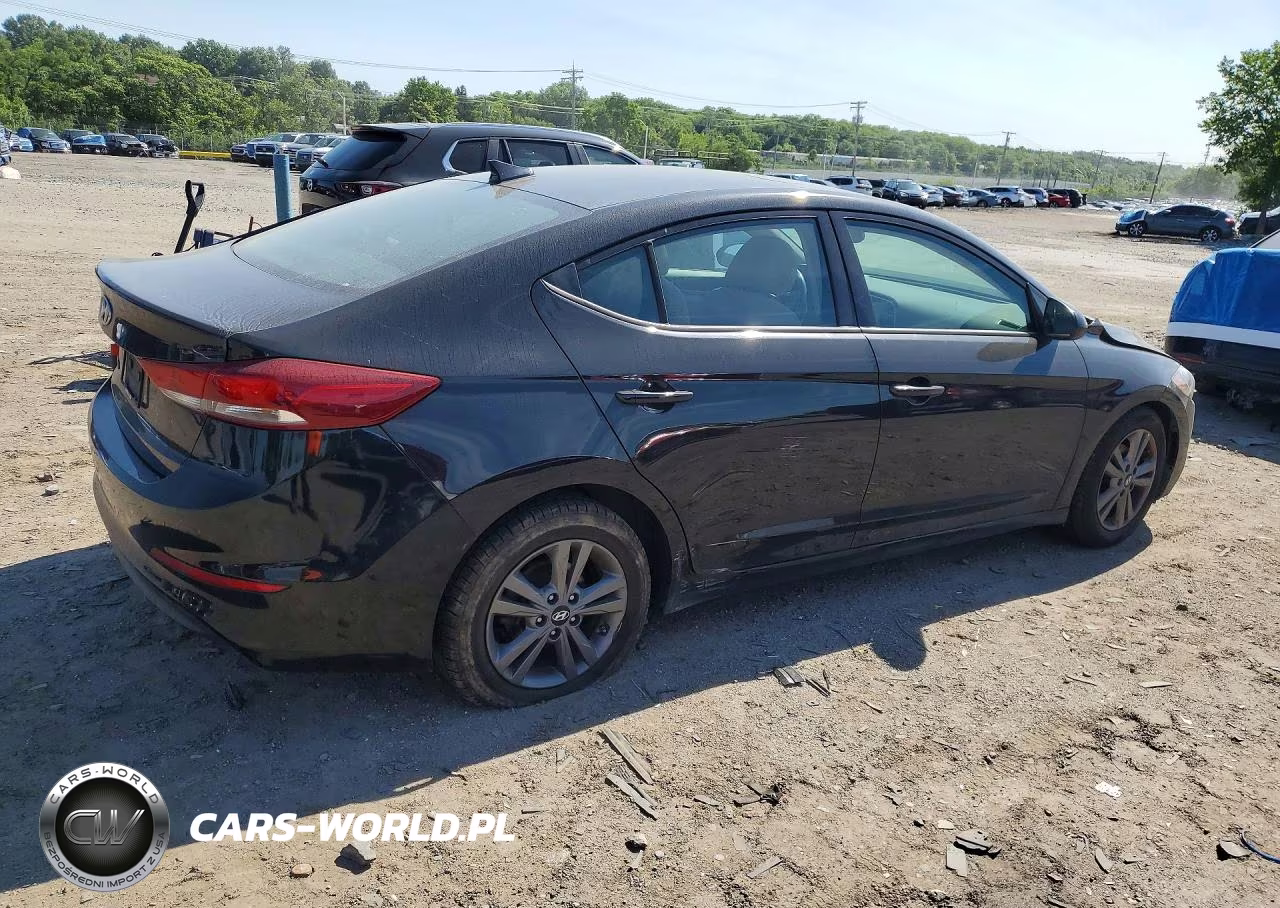 2018 Hyundai Elantra Value Edition VIN:5NPD84LF3JH309242 - 3