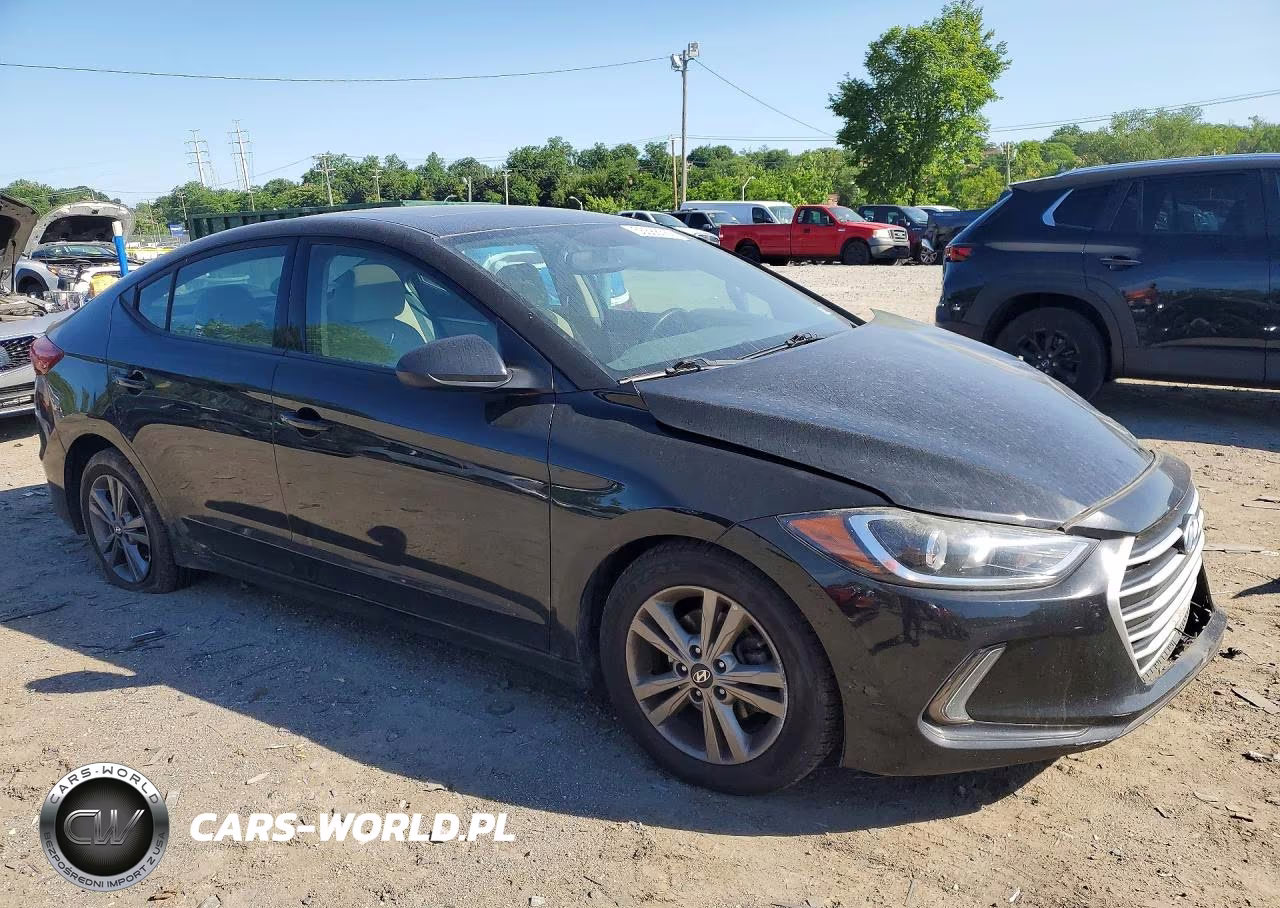 2018 Hyundai Elantra Value Edition VIN:5NPD84LF3JH309242 - 4