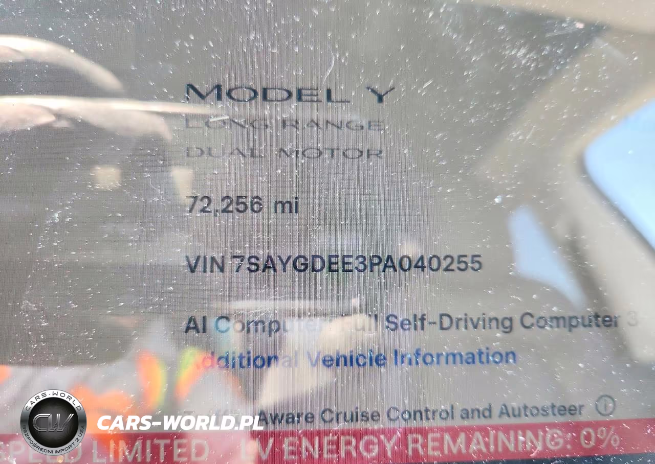 2023 Tesla Model Y VIN:7SAYGDEE3PA040255 - 9