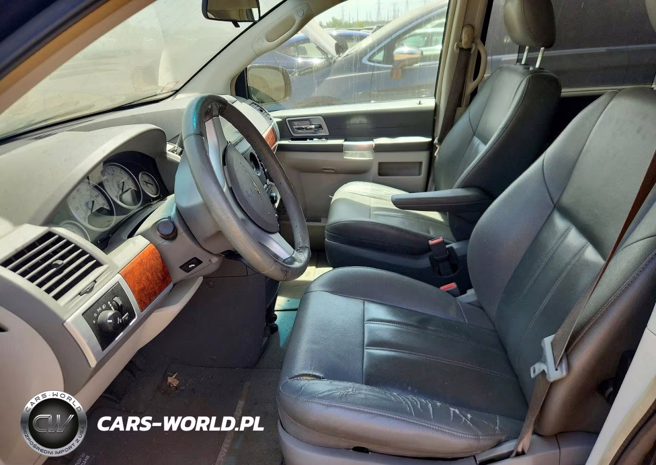 2008 Chrysler Town & Country Touring VIN:2A8HR54P28R651797 - 7