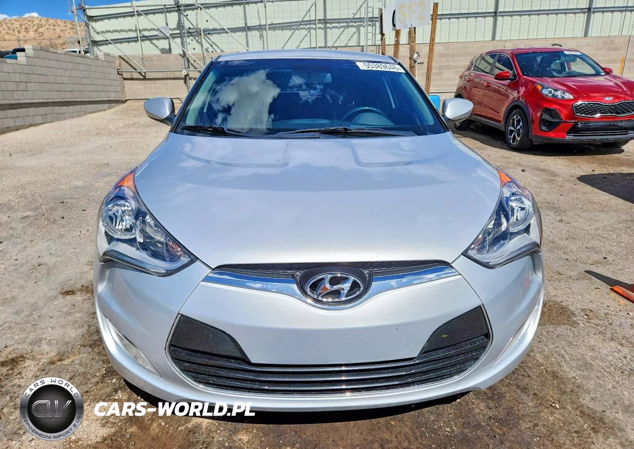 2017 Hyundai Veloster Base VIN:KMHTC6ADXHU308169 - 5