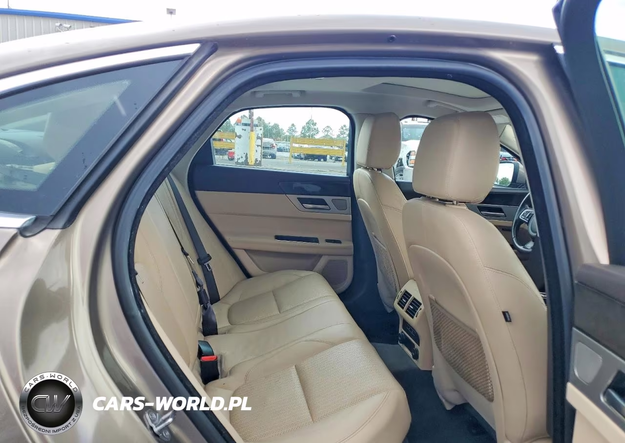 JAGUAR XF PRESTIG VIN:SAJBK4BV0HCY26717 - 10