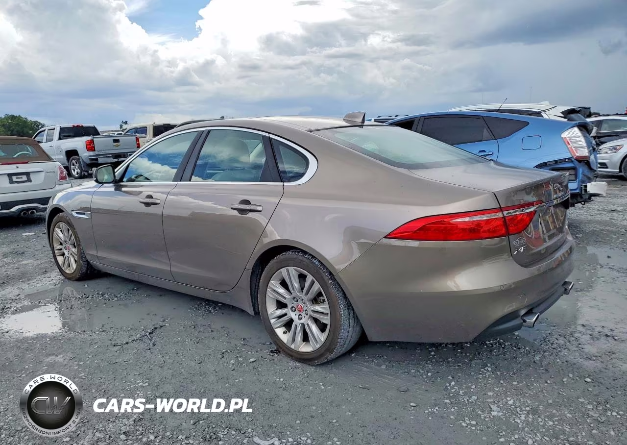 JAGUAR XF PRESTIG VIN:SAJBK4BV0HCY26717 - 2